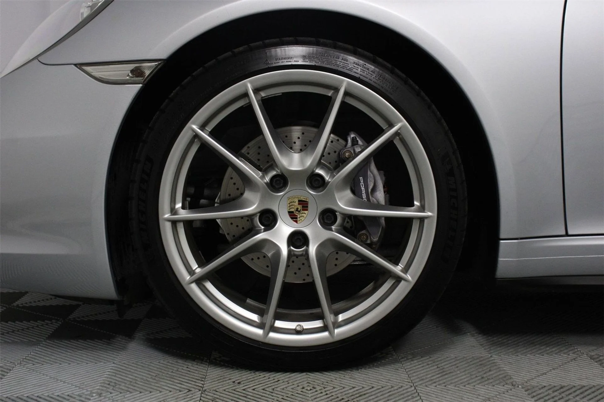 mph028_3058392132_286abd67e210ea5307a5508c47e5b096_5a2e4ed720