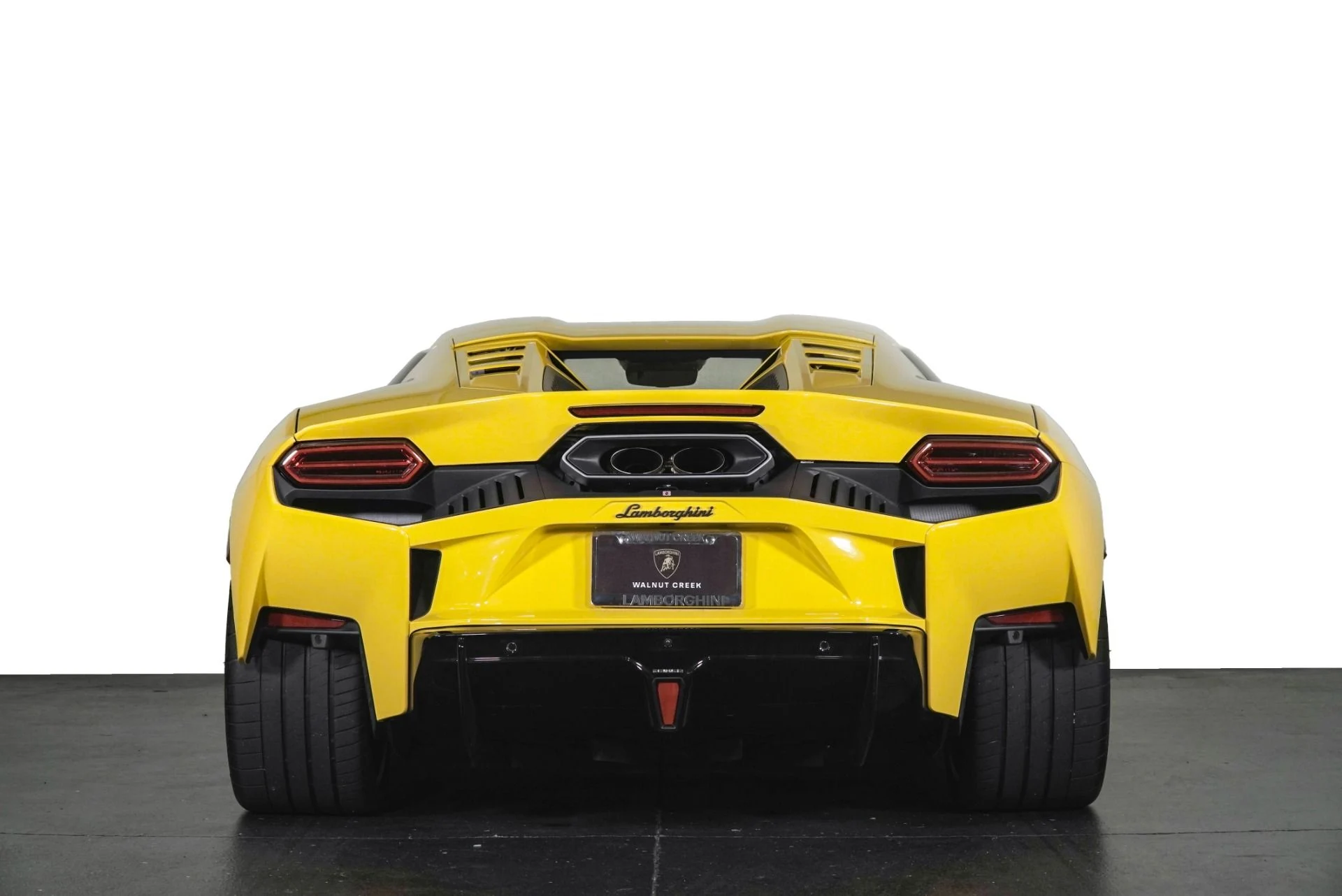 mph028_3067215327_Used_2026_Lamborghini_Temerario_1785783910_4dce412930