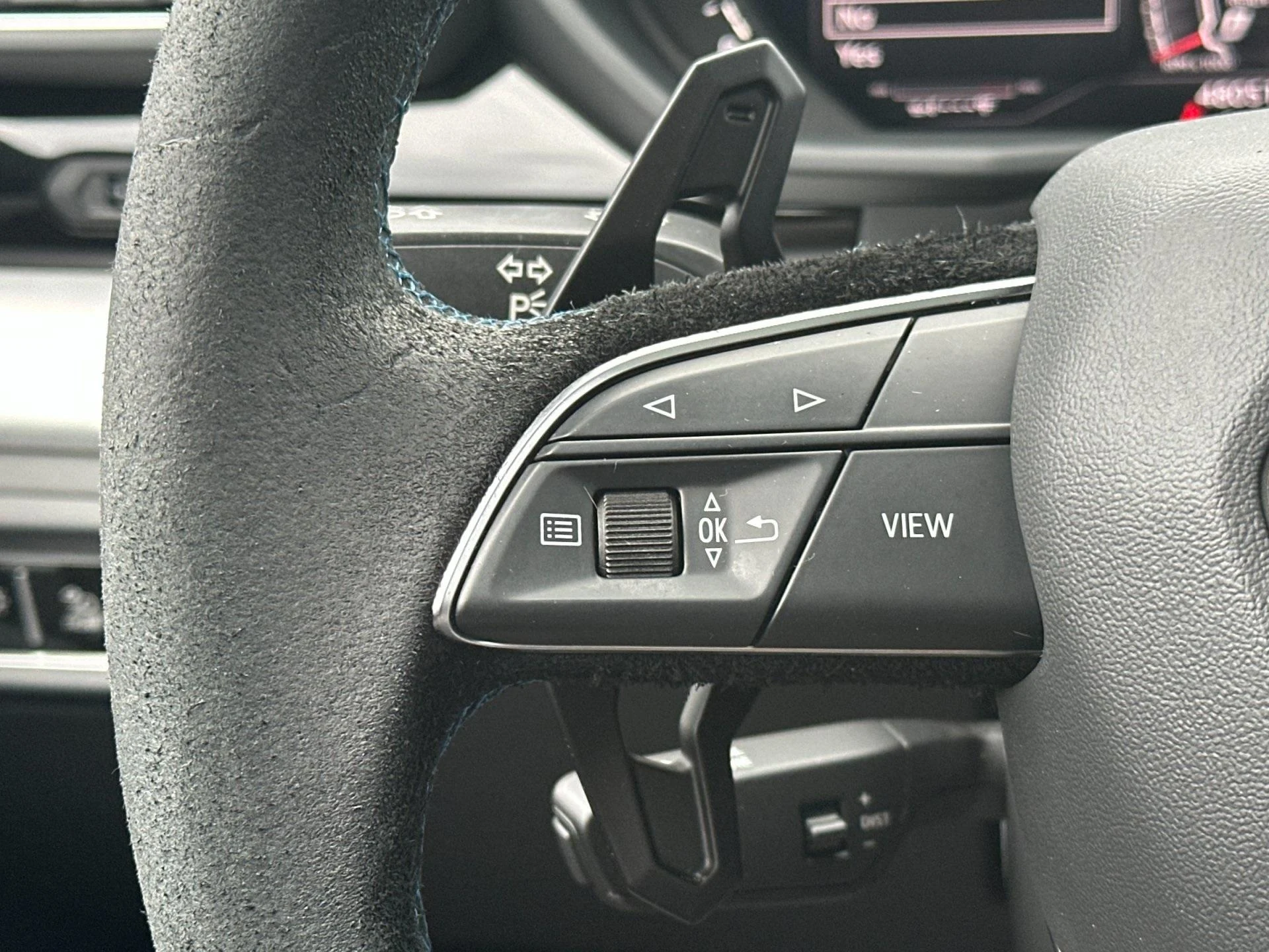 mph028_3076271728_Used_2019_Lamborghini_Urus_Selezione_CPO_1766588991_b0707918af