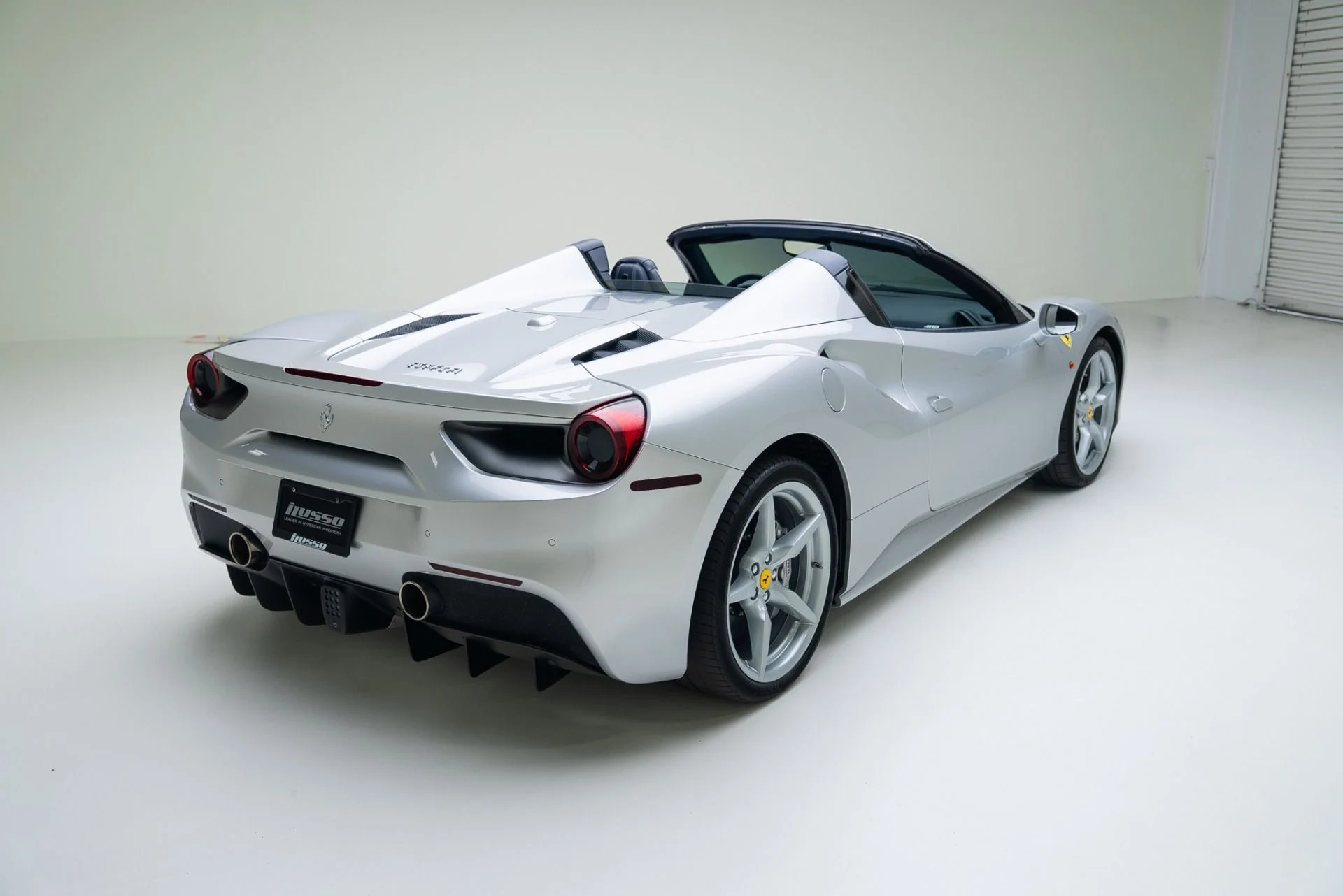 mph028_3082520732_Used_2017_Ferrari_488_Spider_1762375405_d12b009f83
