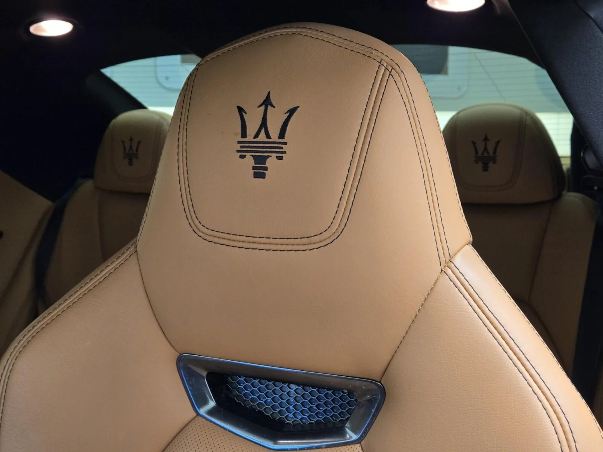 mph028_3082864111_Used_2018_Maserati_Gran_Turismo_Sport_1754375106_8e3570909f