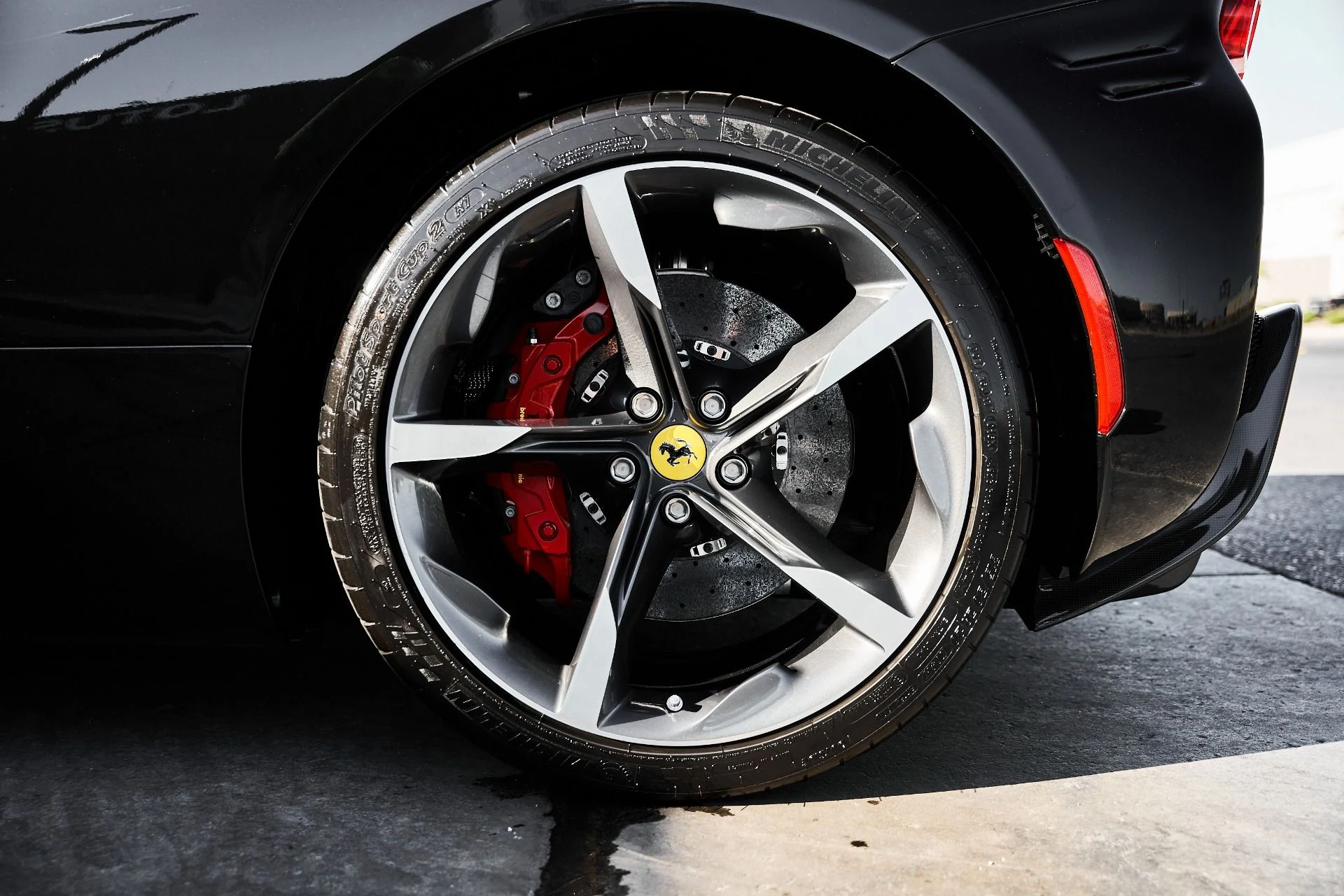 mph028_3083471272_Used_2024_Ferrari_SF_90_Spider_Base_1774739125_205efe75a8