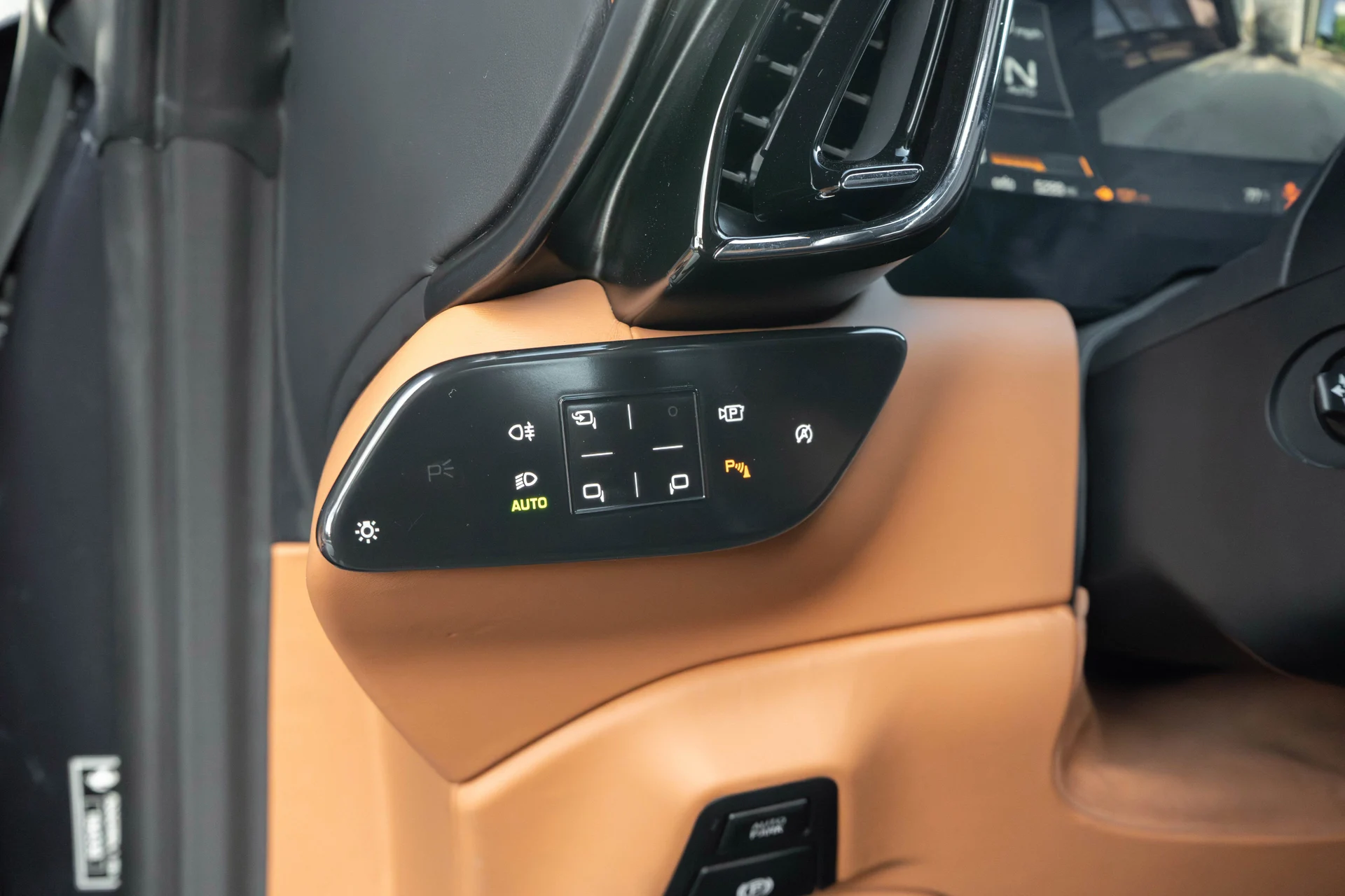 mph028_3083713793_29_a22b9b7326