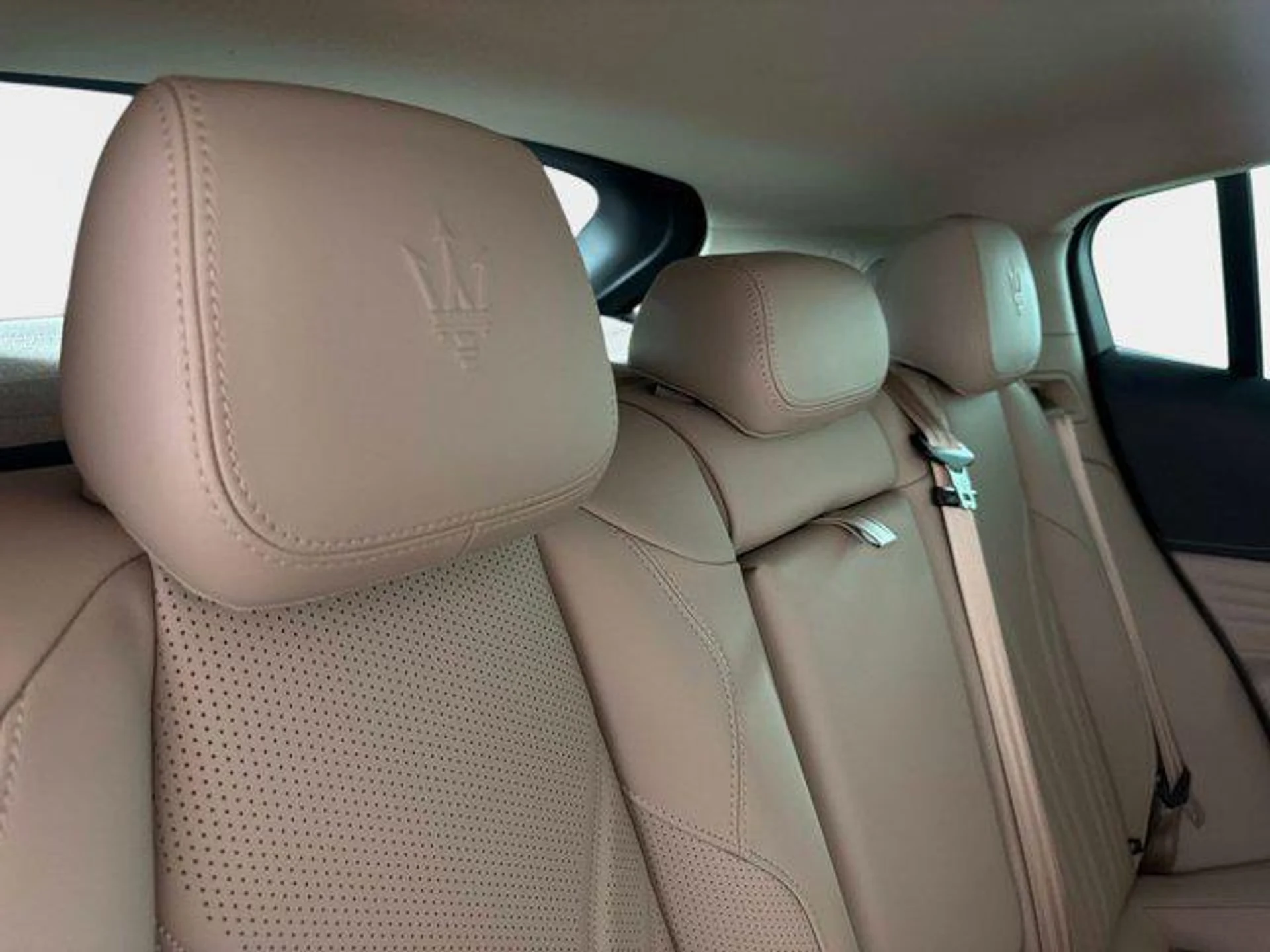 mph028_3084795194_f_Yf_RV_De_Po_K_Gyf6hrr1_Htcmocn1g_98c741dc9b