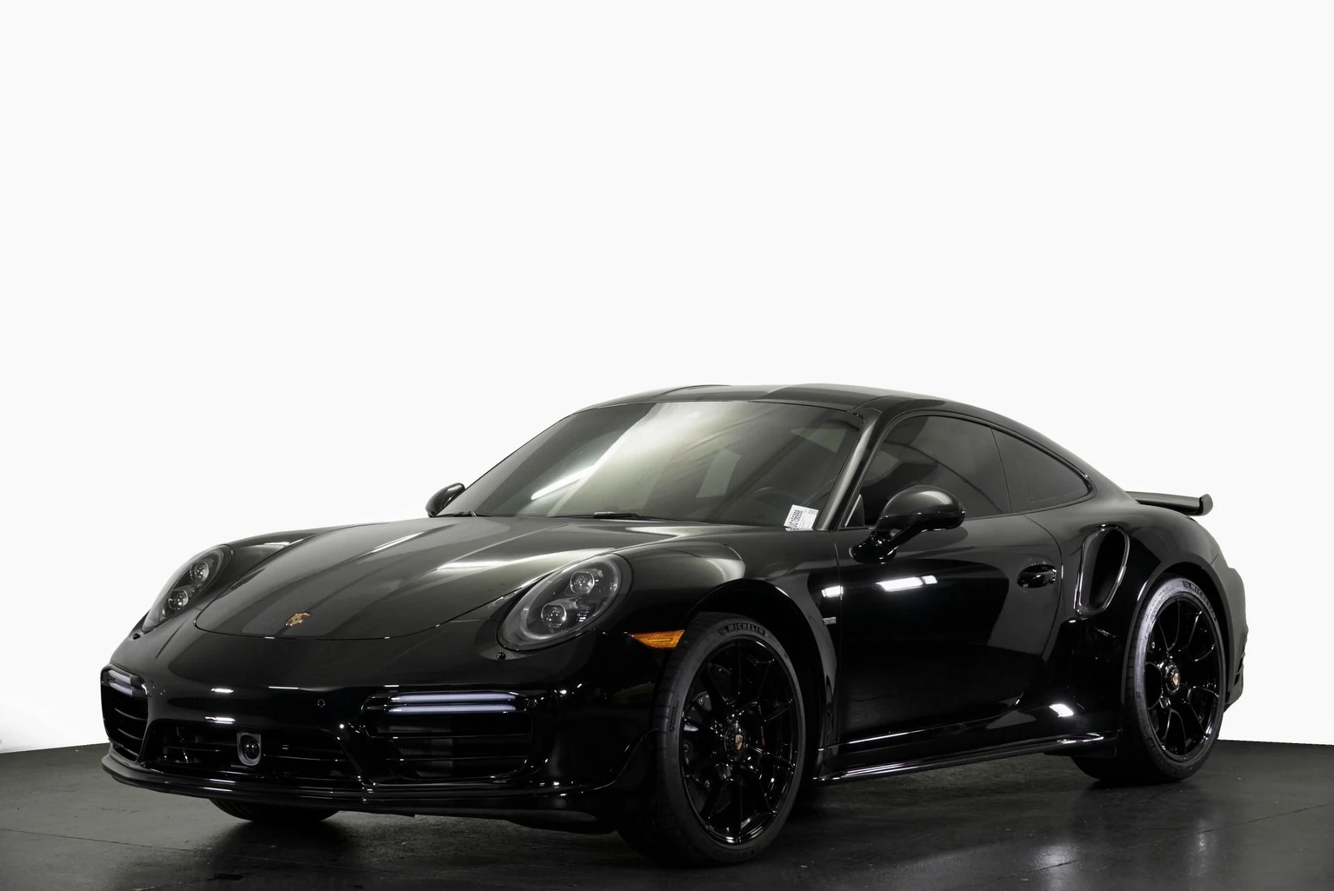 mph028_3089719569_Used_2018_Porsche_911_Turbo_S_1775836607_bf5bd8a7ba