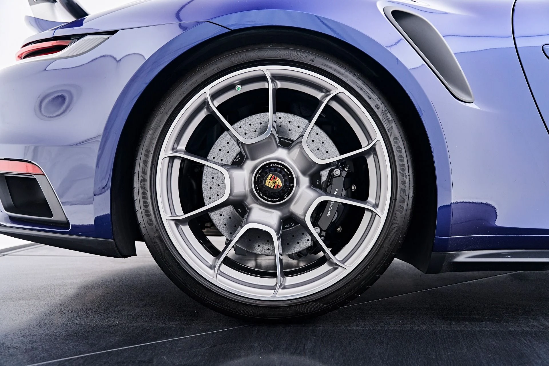 mph028_3095265771_Used_2024_Porsche_911_Turbo_S_1790299356_433bae09c0