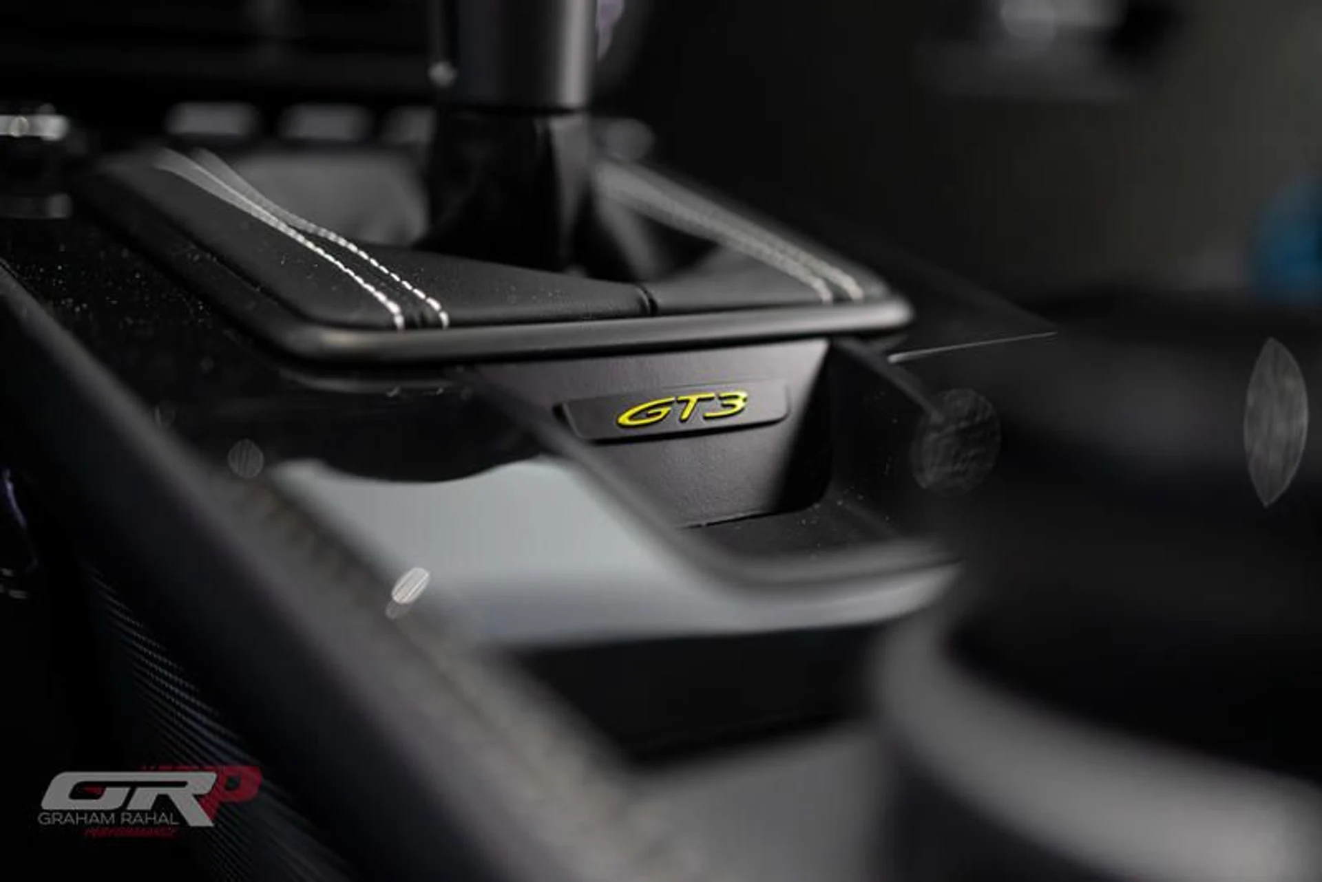 mph028_3100118332_B57_E8_A49_AA_9_B_420_A_8149_14822_C9_BF_650_8dae357d8d