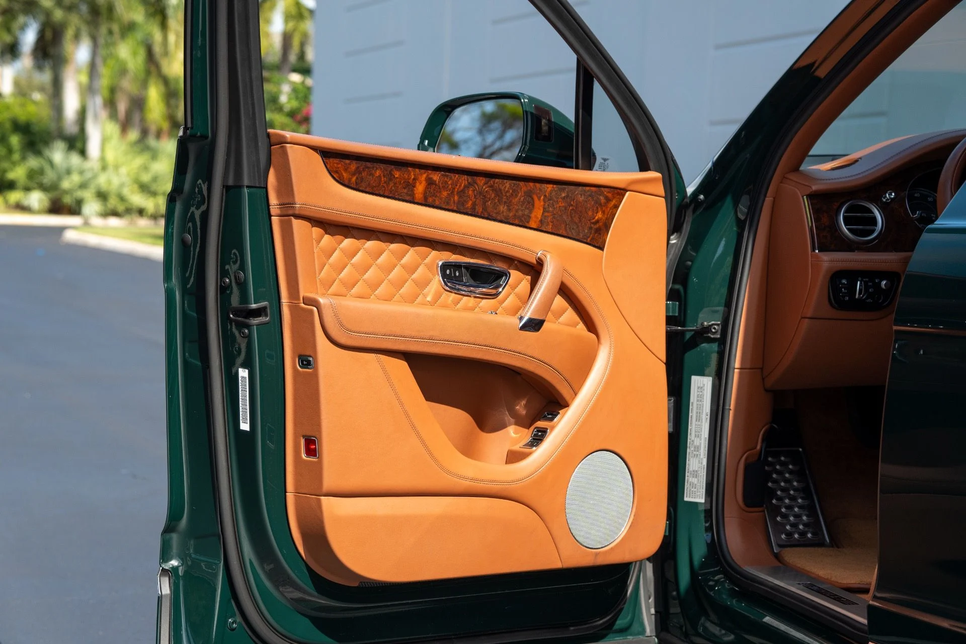 mph028_3102997581_Used_2017_Bentley_Bentayga_W12_First_Edition_1762986986_b1480708ee