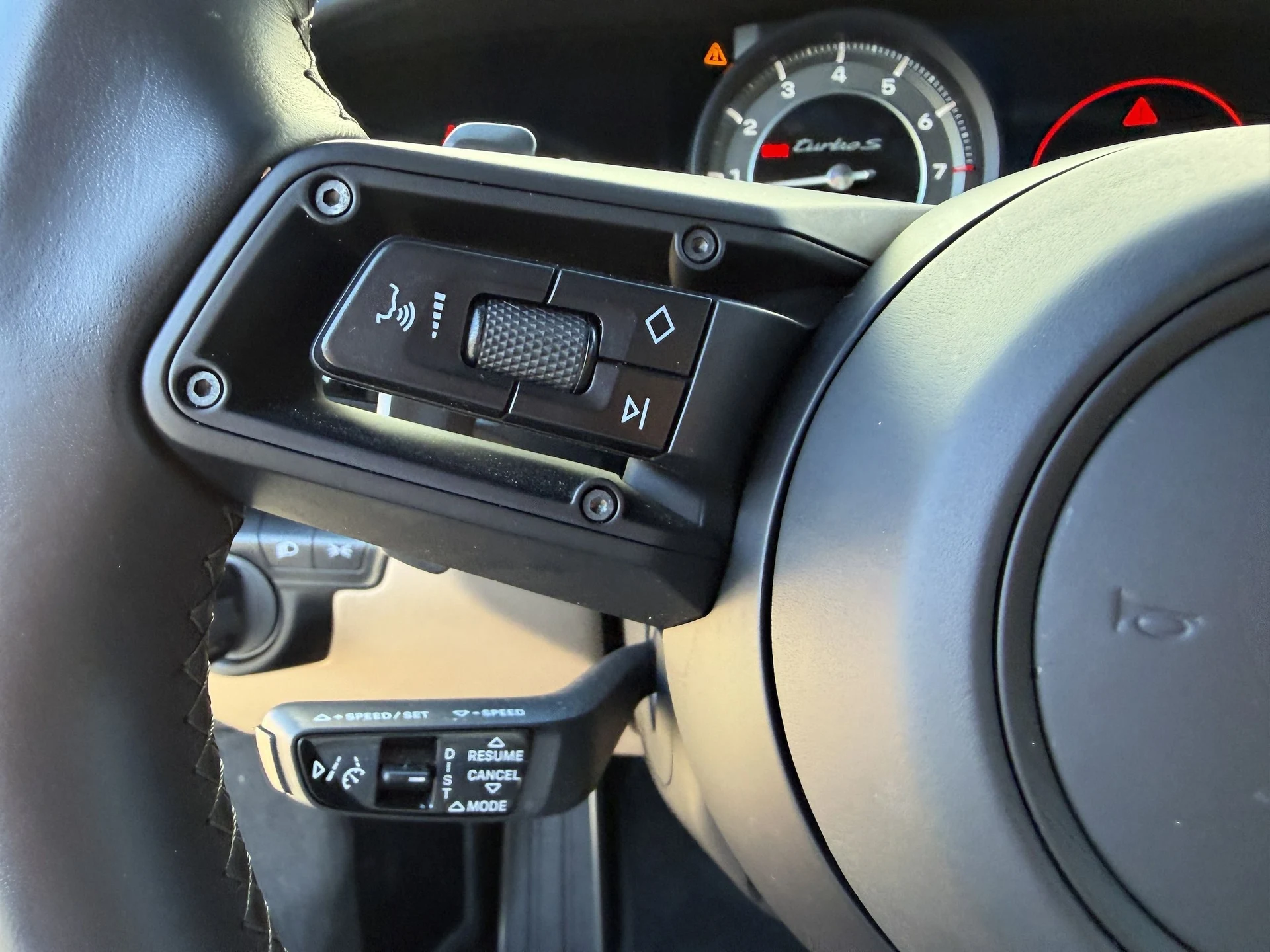 mph028_3104347634_d0f41621239c913fc8299c79ed03c4e0x_9d2cf2b146