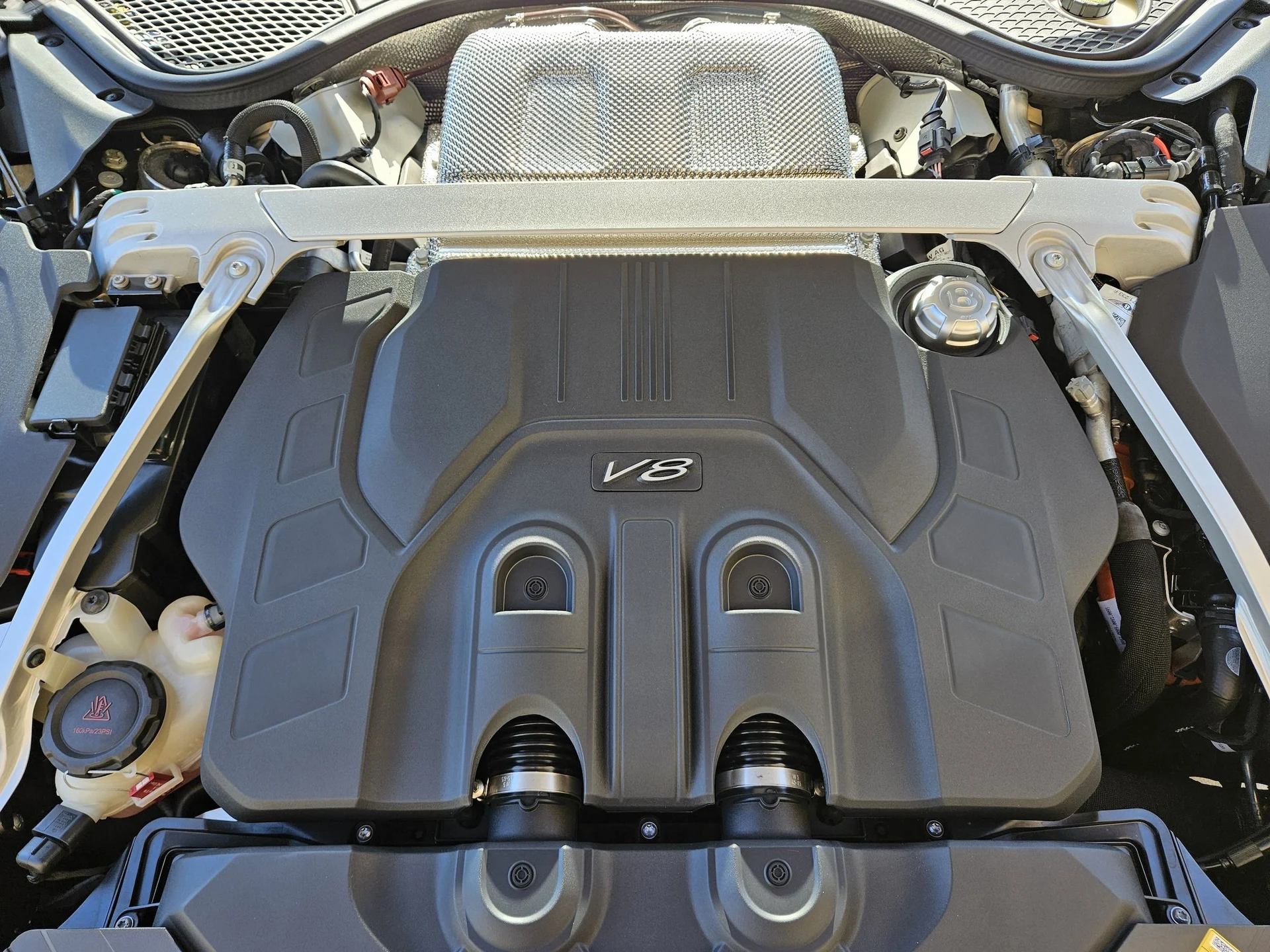 mph028_3107956130_f69feefefbed660e9eb111718679593bx_bff714937f