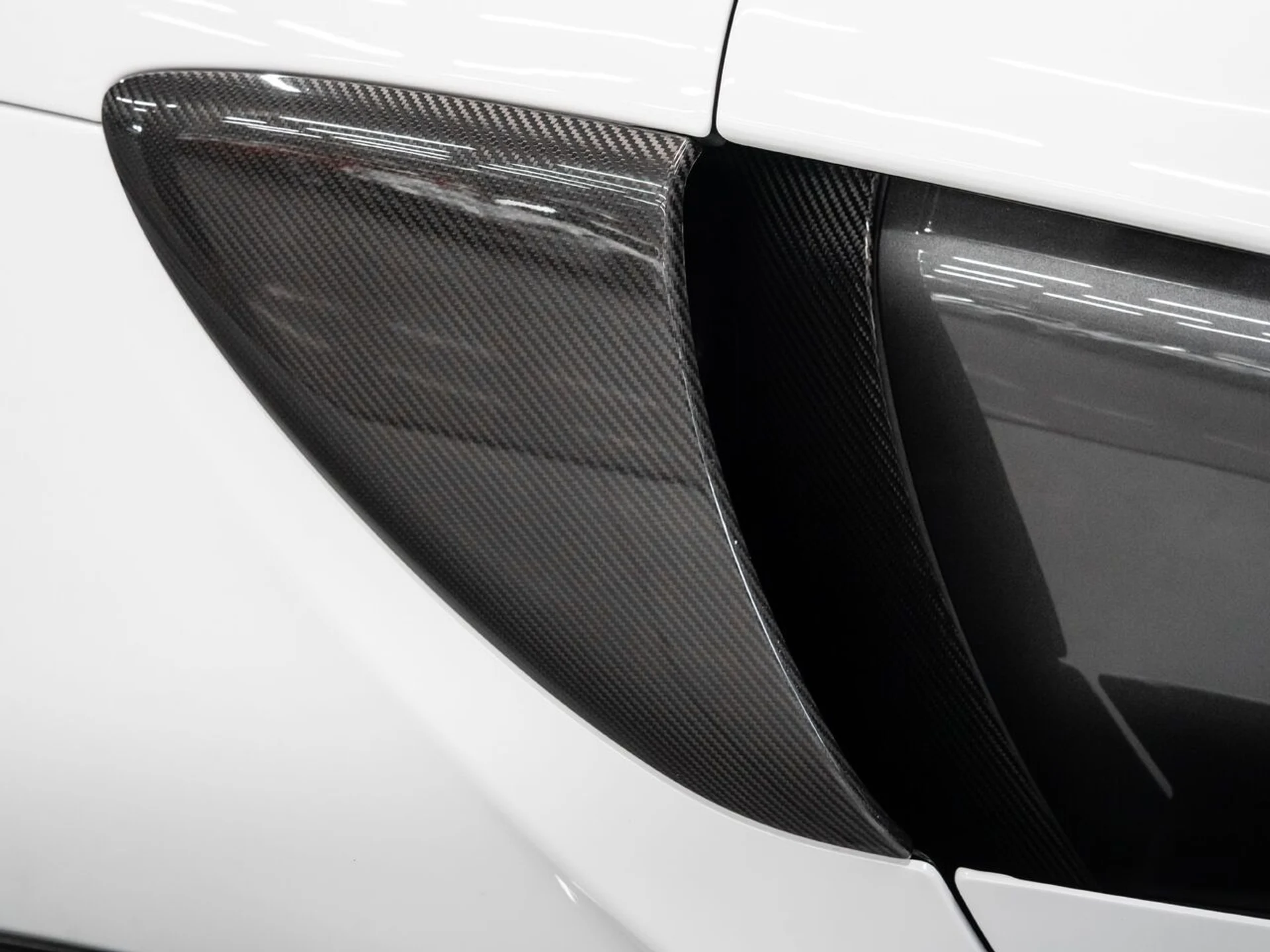mph028_311281231_mclaren_570s_2019_8dda77f436