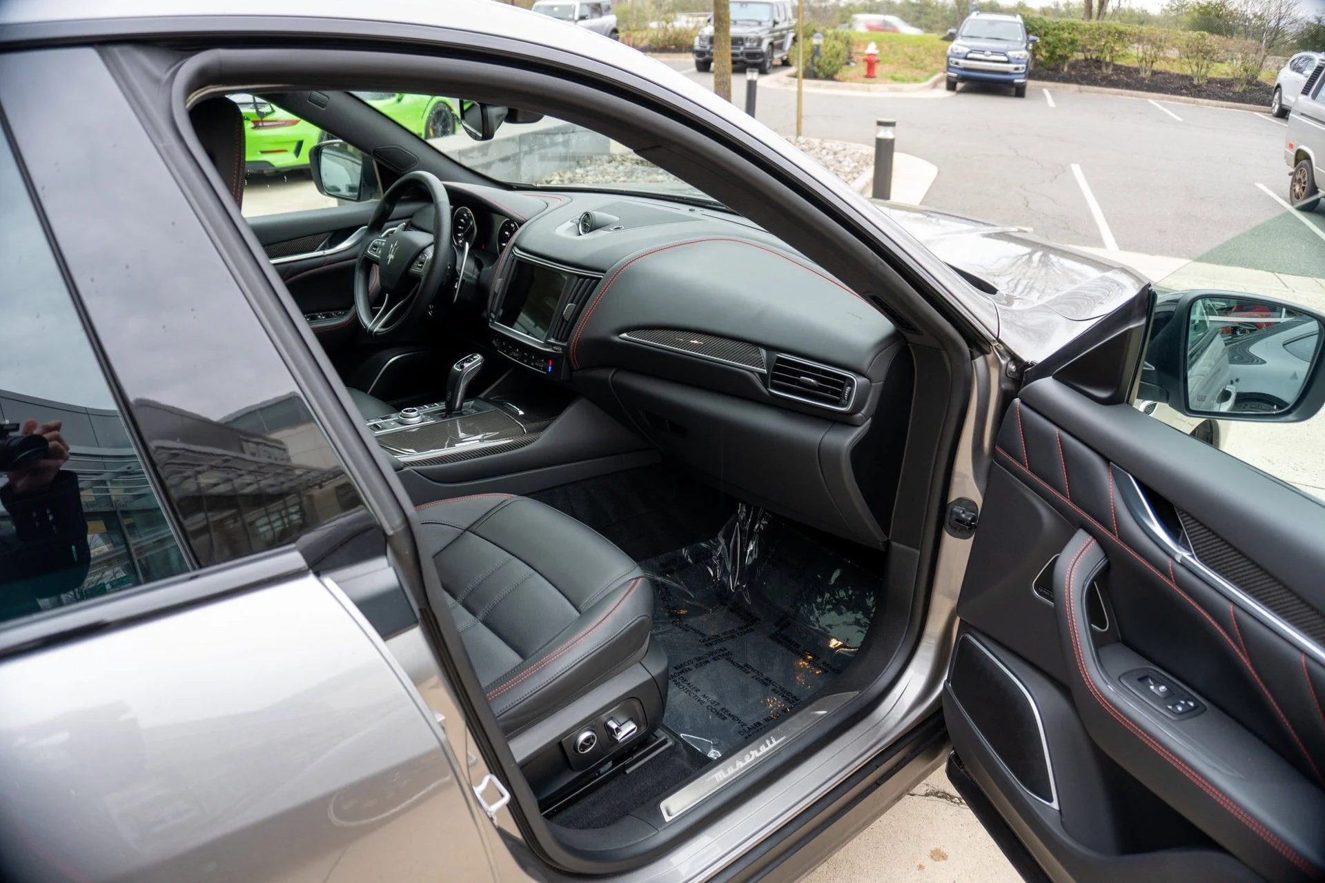 mph028_3112893856_60ae8ebe4cb744fd8e5032ef61a81f8b_0ac0a5672e