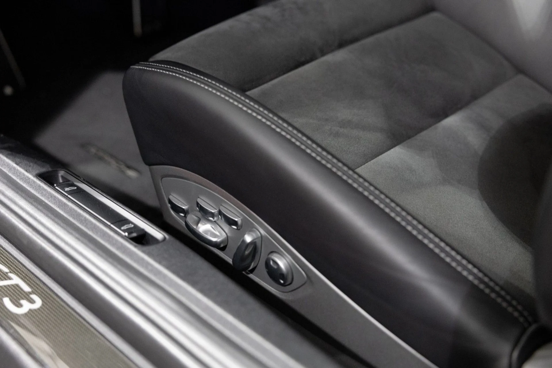 mph028_3113891075_NQ_55b0cee2b5