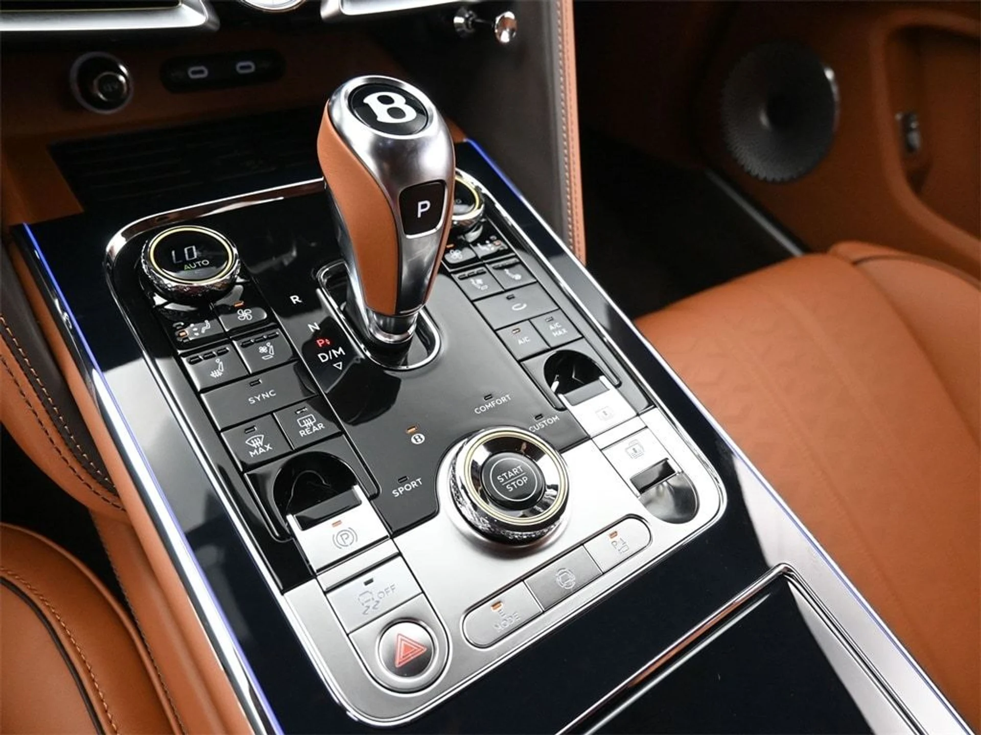 mph028_3123554023_53688f3fa9ed85dd7477387d924866adx_670a49cbdc