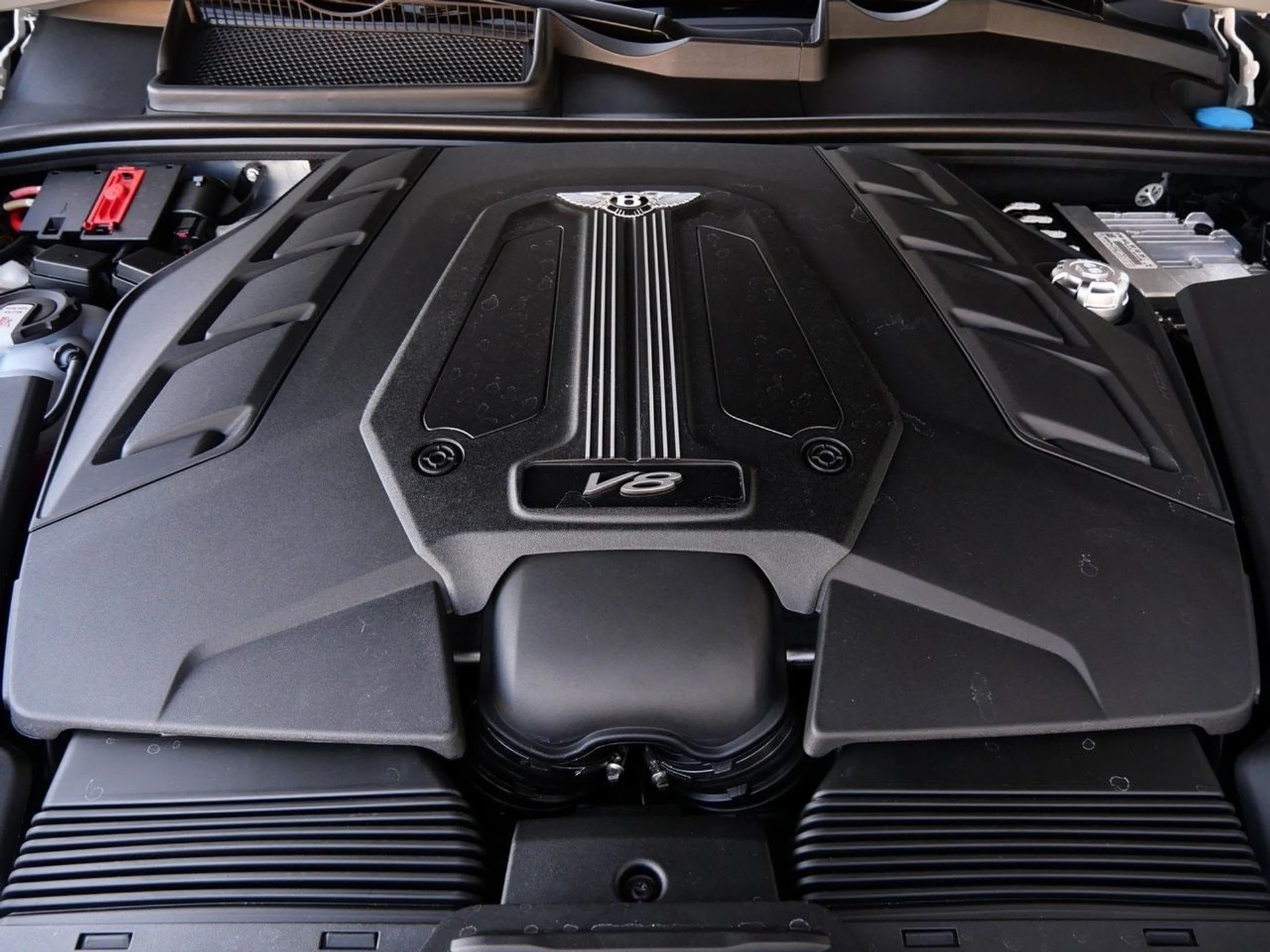 mph028_313376276_01ba7e9c11b76ec77e71a9b97cef0afax_ee928eab7e