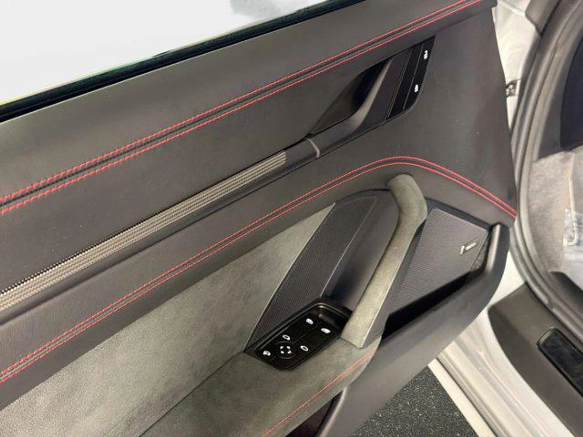 mph028_3150457826_8b_Uf7n_Fwc0eyn_Vf_X_Yqut8_P8_Jl30_ba6a998280