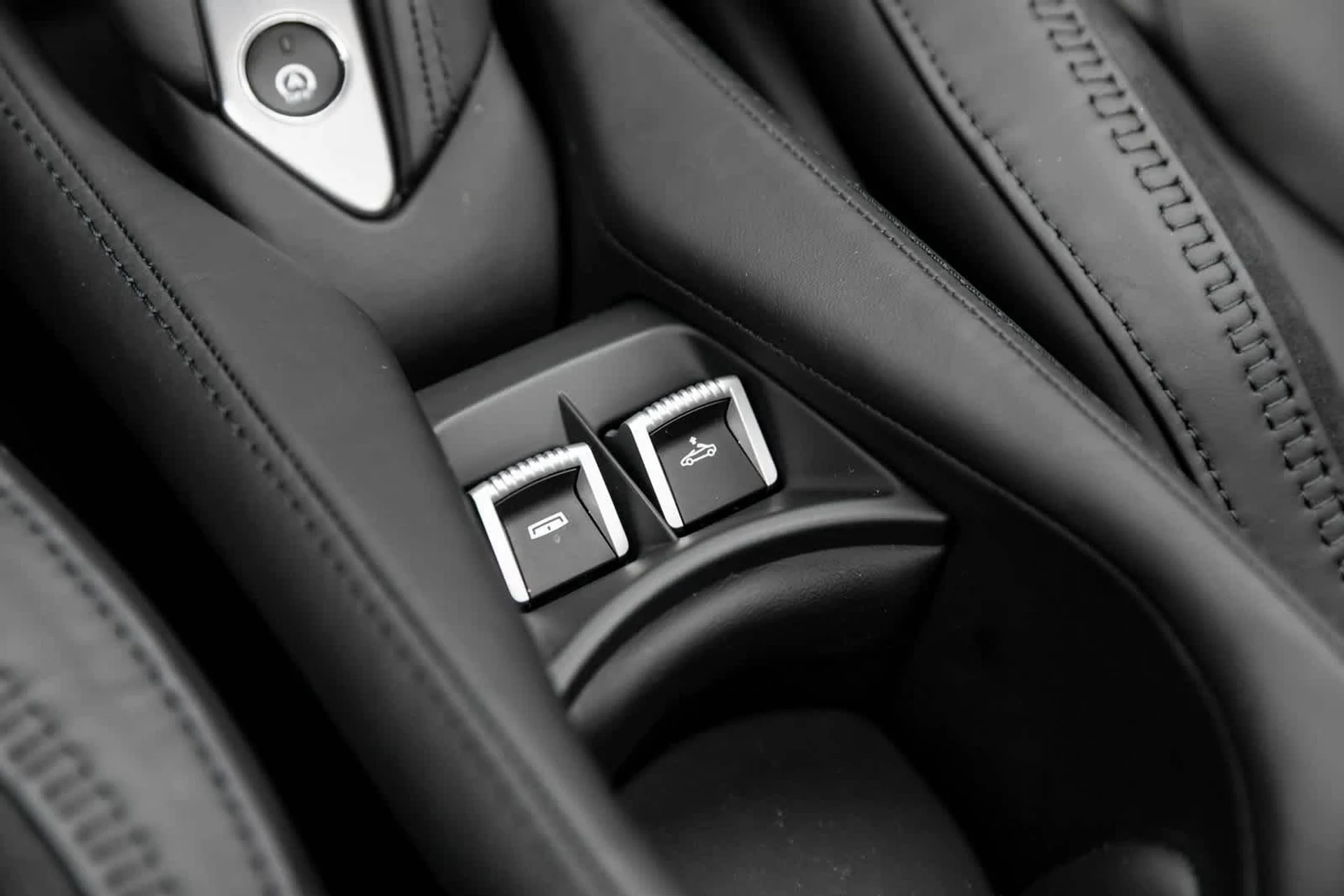 mph028_3150589951_29_14756b9652