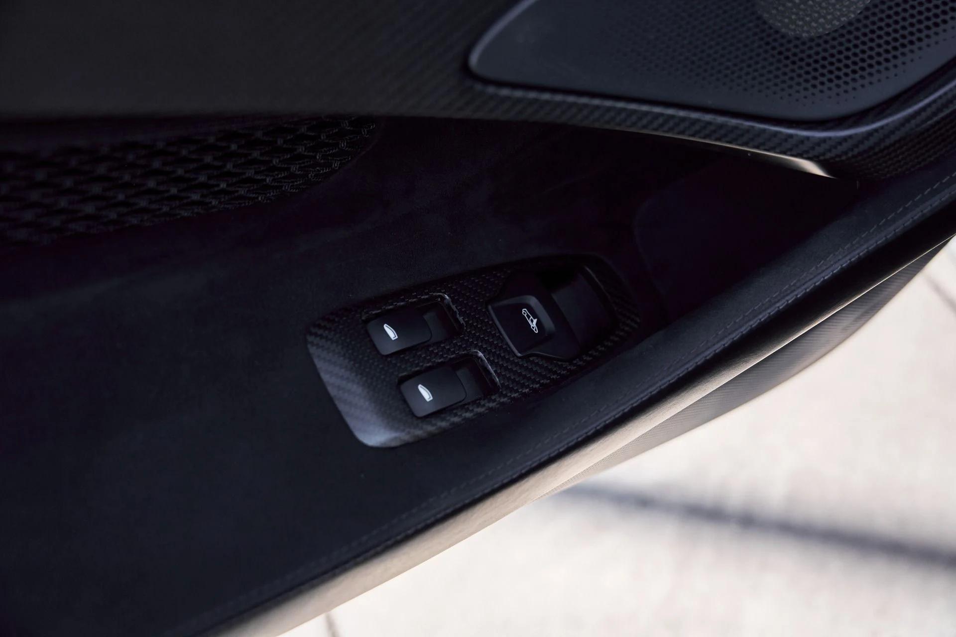 mph028_3161205240_Used_2019_Mc_Laren_600_LT_Base_1770430644_765036aa19