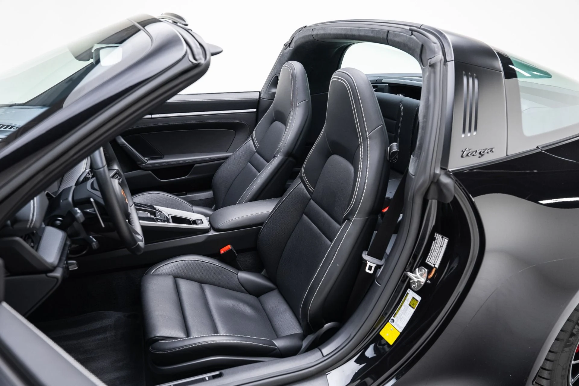 mph028_3165168226_Used_2024_Porsche_911_Targa_4_1767819130_cea41683b6