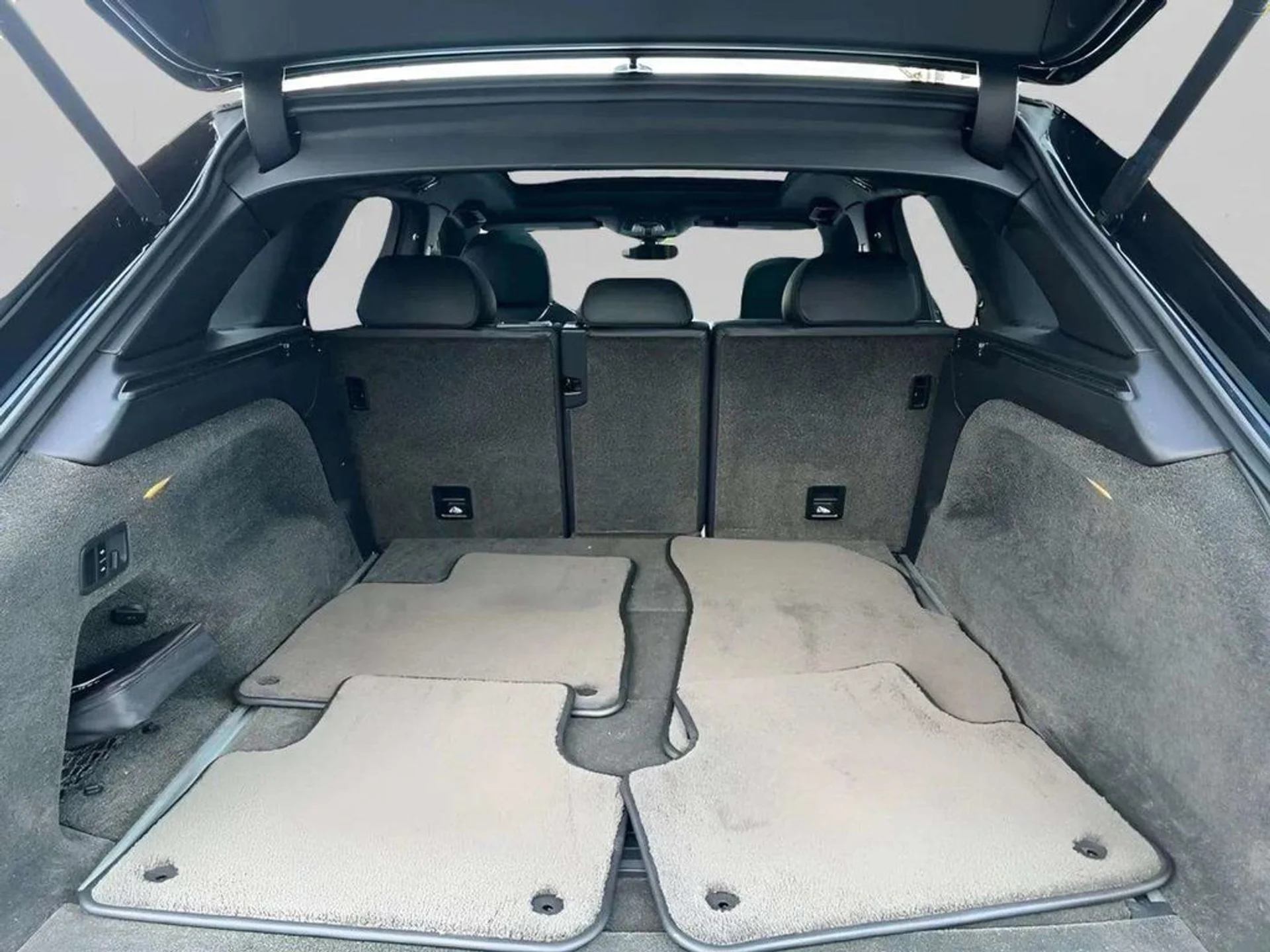 mph028_3174797044_5f7b9895f961af3f4ab3b761721c25f6x_8a25fe50ad