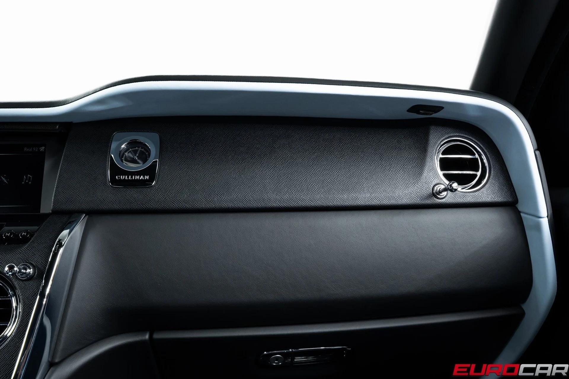 mph028_3175120048_image_29_30883de538