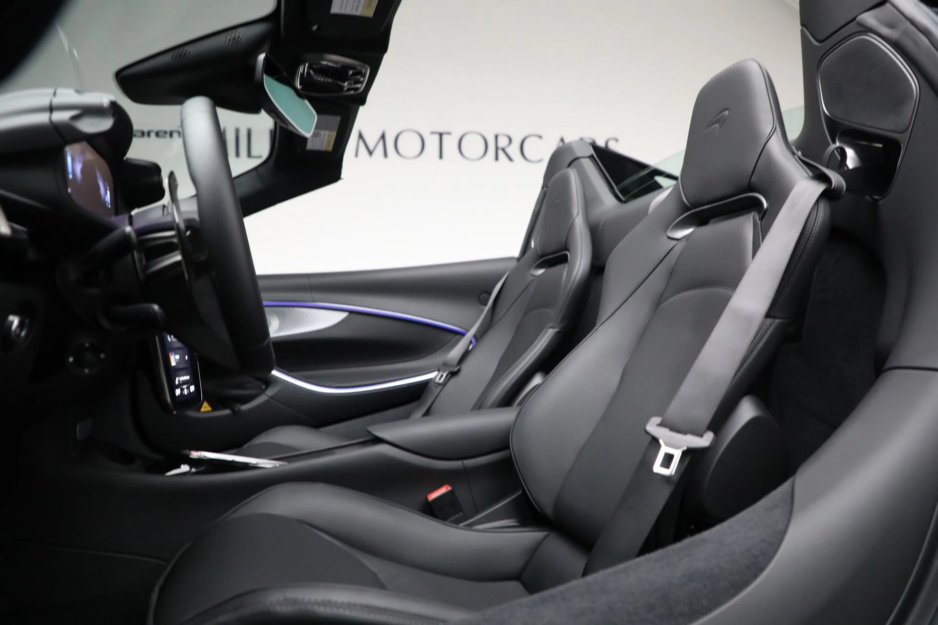 mph028_3175497740_New_2025_Mc_Laren_Artura_Spider_Tech_Lux_35ac716d31