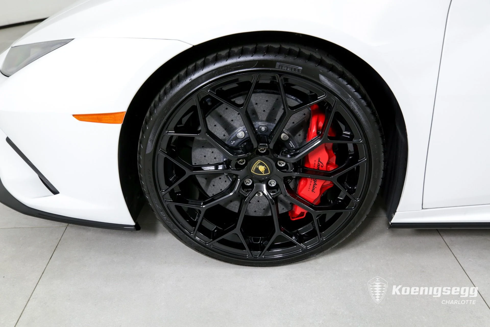 mph028_3176532750_Used_2022_LAMBORGHINI_HURACAN_EVO_1720041211_0a63e07f6f