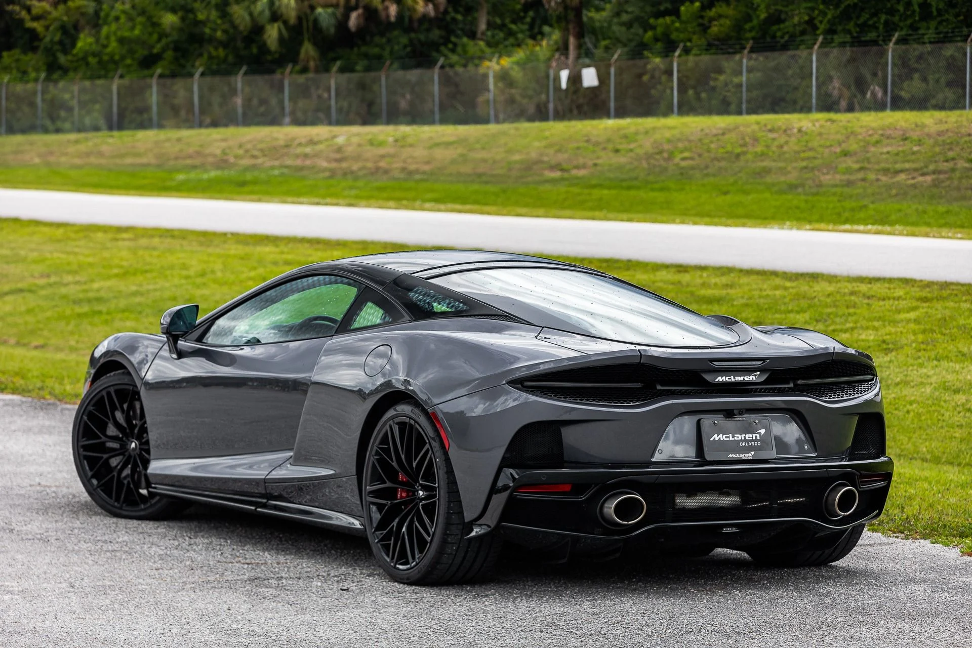 mph028_3191143822_313_p29_l_4ba835a17d