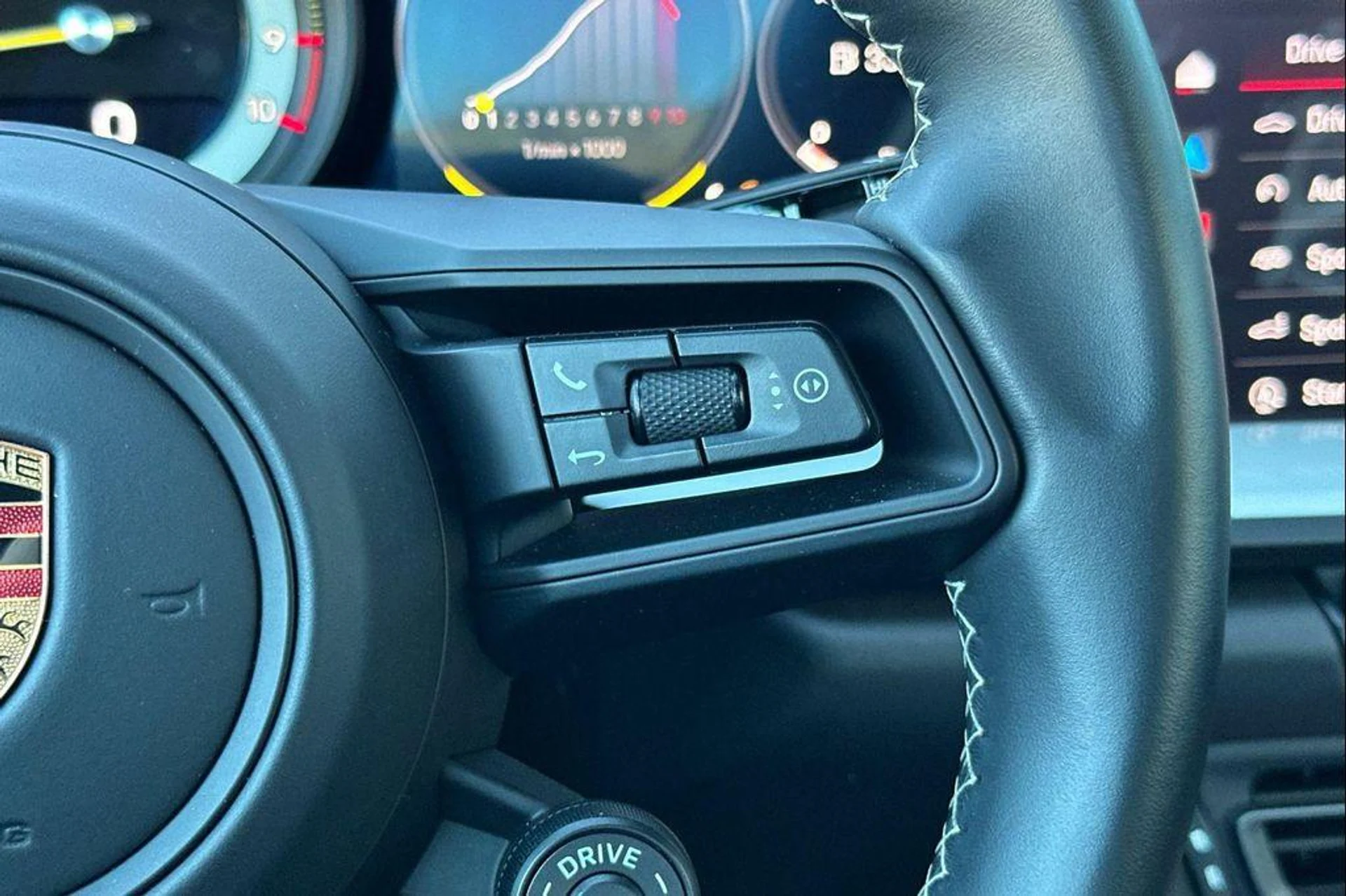 mph028_3193500510_J_Yj_Xo_Naq_TY_He9erg_U_Elj7k_ES_4_M_412070b130