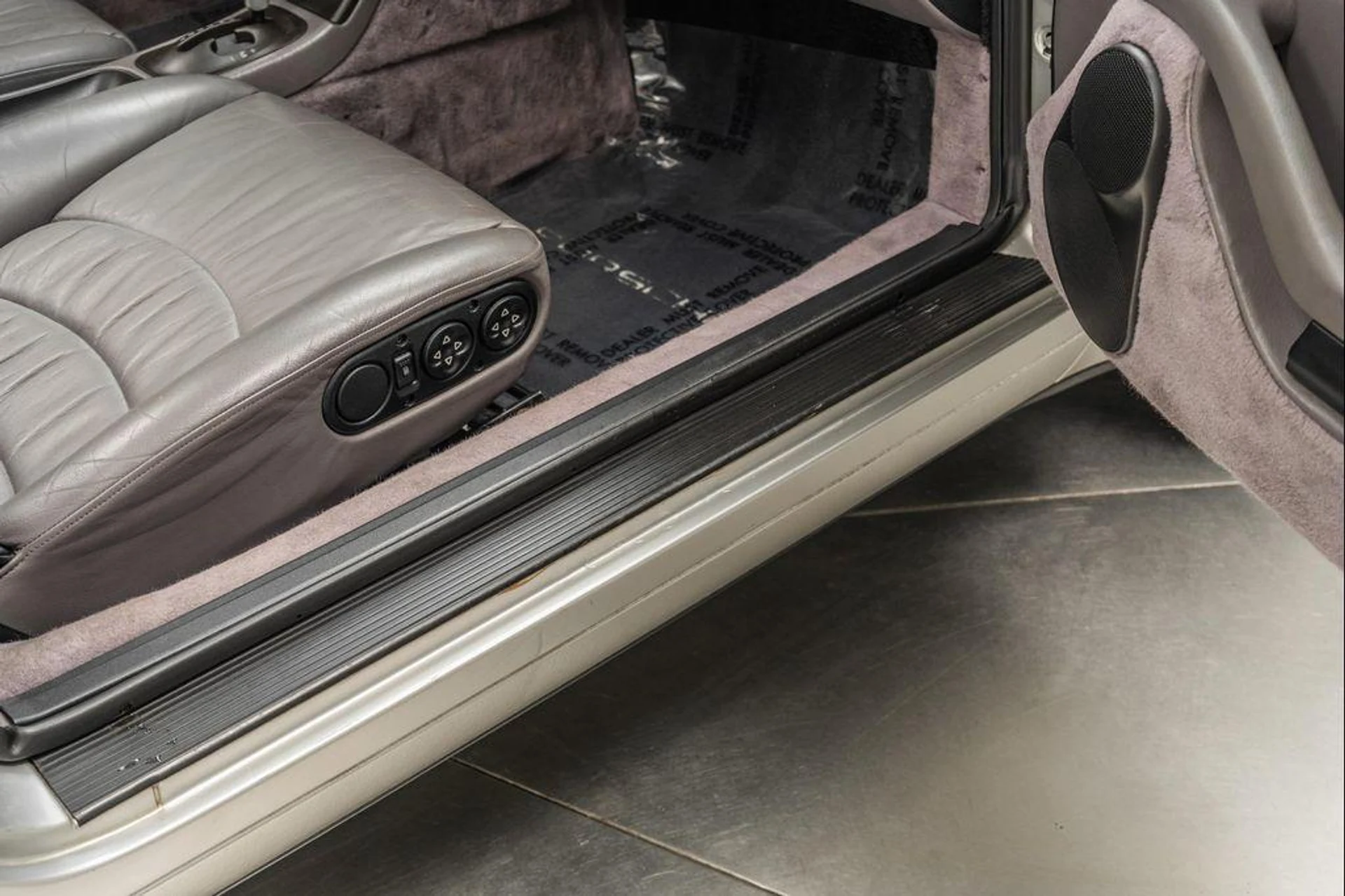 mph028_3194632450_lafi_Xj_Y_Yi1qh_JW_6_X_Px0ni2r_Mg_M_955051b616