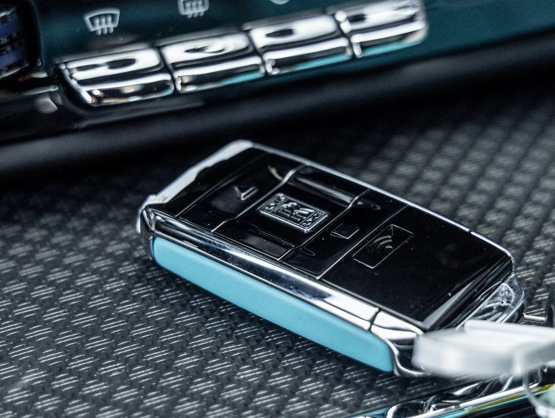 mph028_3205512884_29_39f5a62b7c