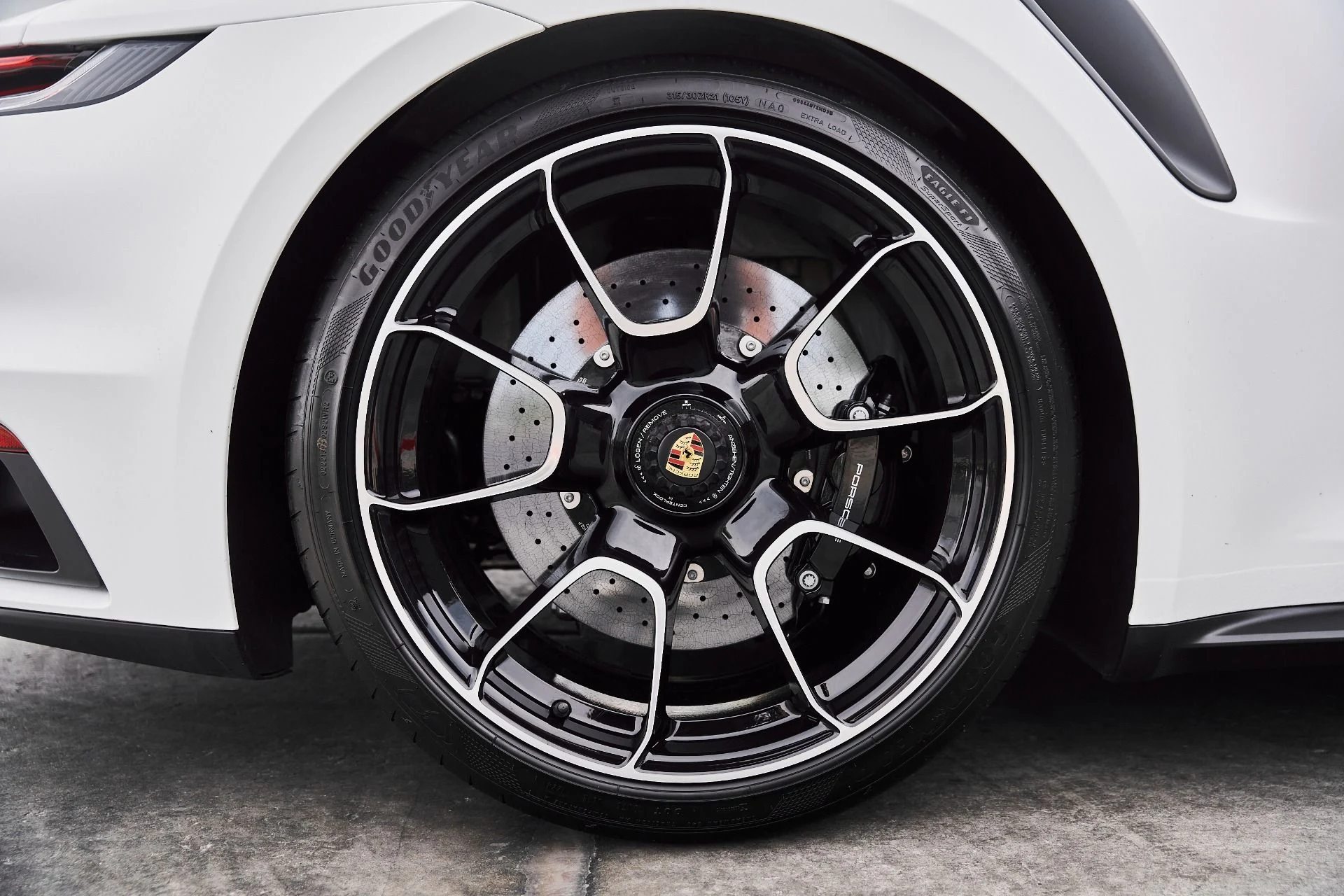 mph028_3212829970_Used_2024_Porsche_911_Turbo_S_1776446275_d821f9d741