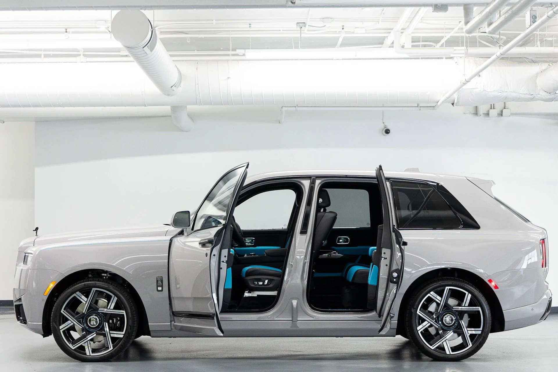 mph028_321420648_55c816984053013981d7f8b40a06ae8ex_6a24970df2