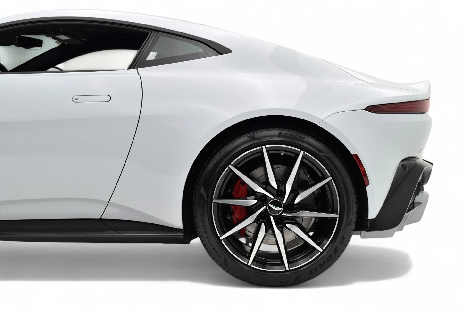 mph028_3219631266_Used_2019_Aston_Martin_Vantage_Coupe_3d0961f5d4