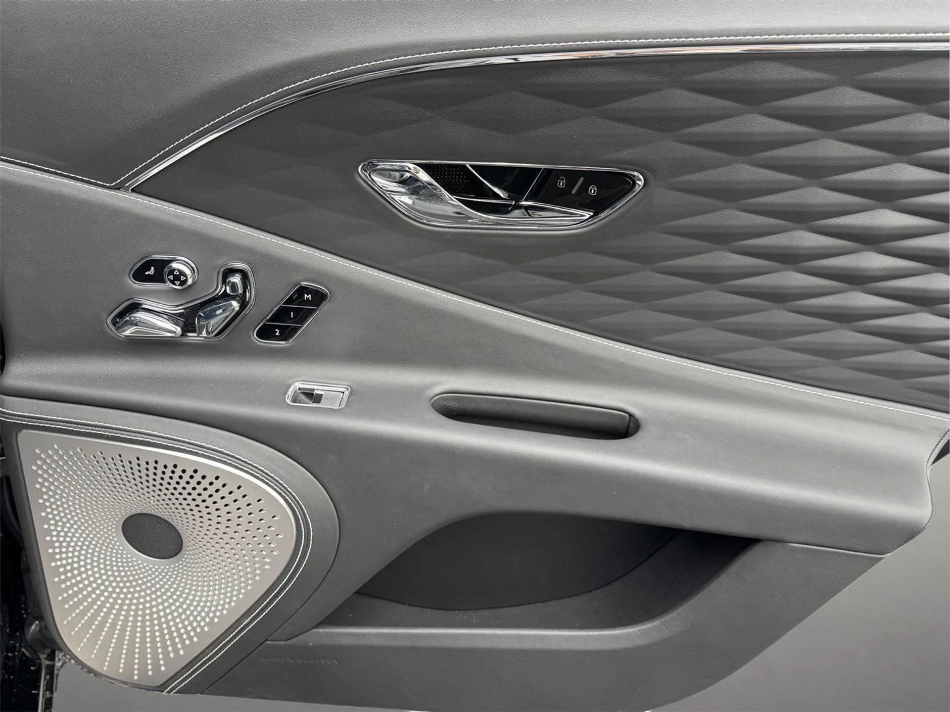 mph028_3221477697_03ce7d888706ea3f040df7df05112f72_2820c01e39