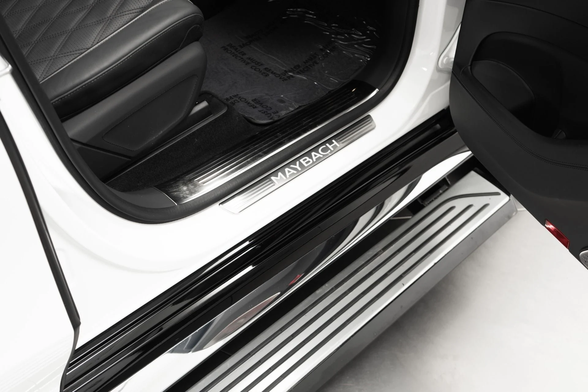 mph028_3221653930_Used_2024_Mercedes_Benz_Maybach_GLS_600_4_MATIC_4_Seat_Configuration_Rear_Seat_Entertainment_1776281488_59f4cfc3cd