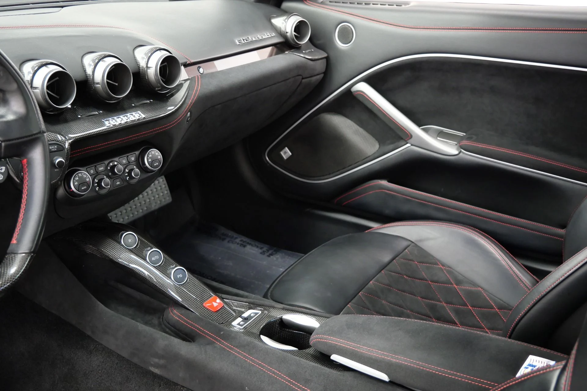 mph028_3221822289_Used_2015_Ferrari_F12berlinetta_Extensive_Interior_Carbon_Fiber_Diamond_Stitching_1790872038_5955e6a4bd