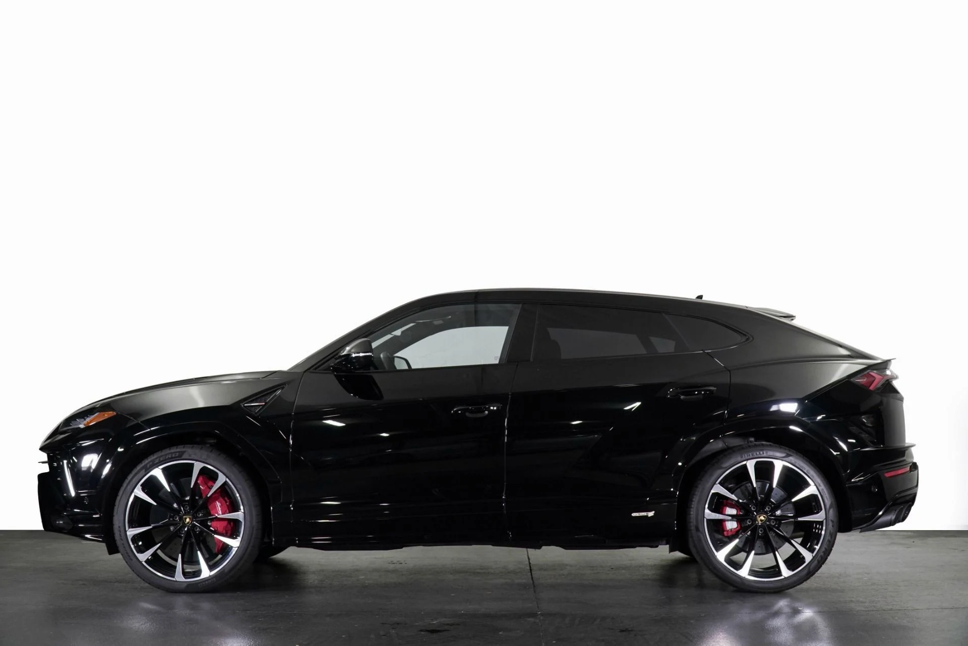 mph028_322509984_Used_2024_Lamborghini_Urus_S_1775152944_d674fcfae6