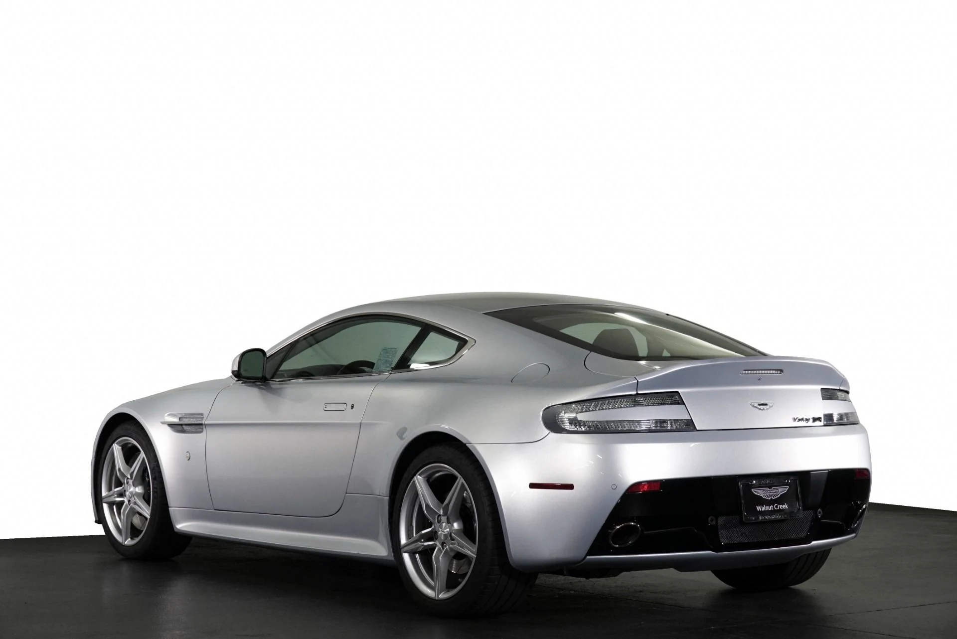 mph028_3226573788_Used_2016_Aston_Martin_V8_Vantage_S_1775836996_c92e1732cf