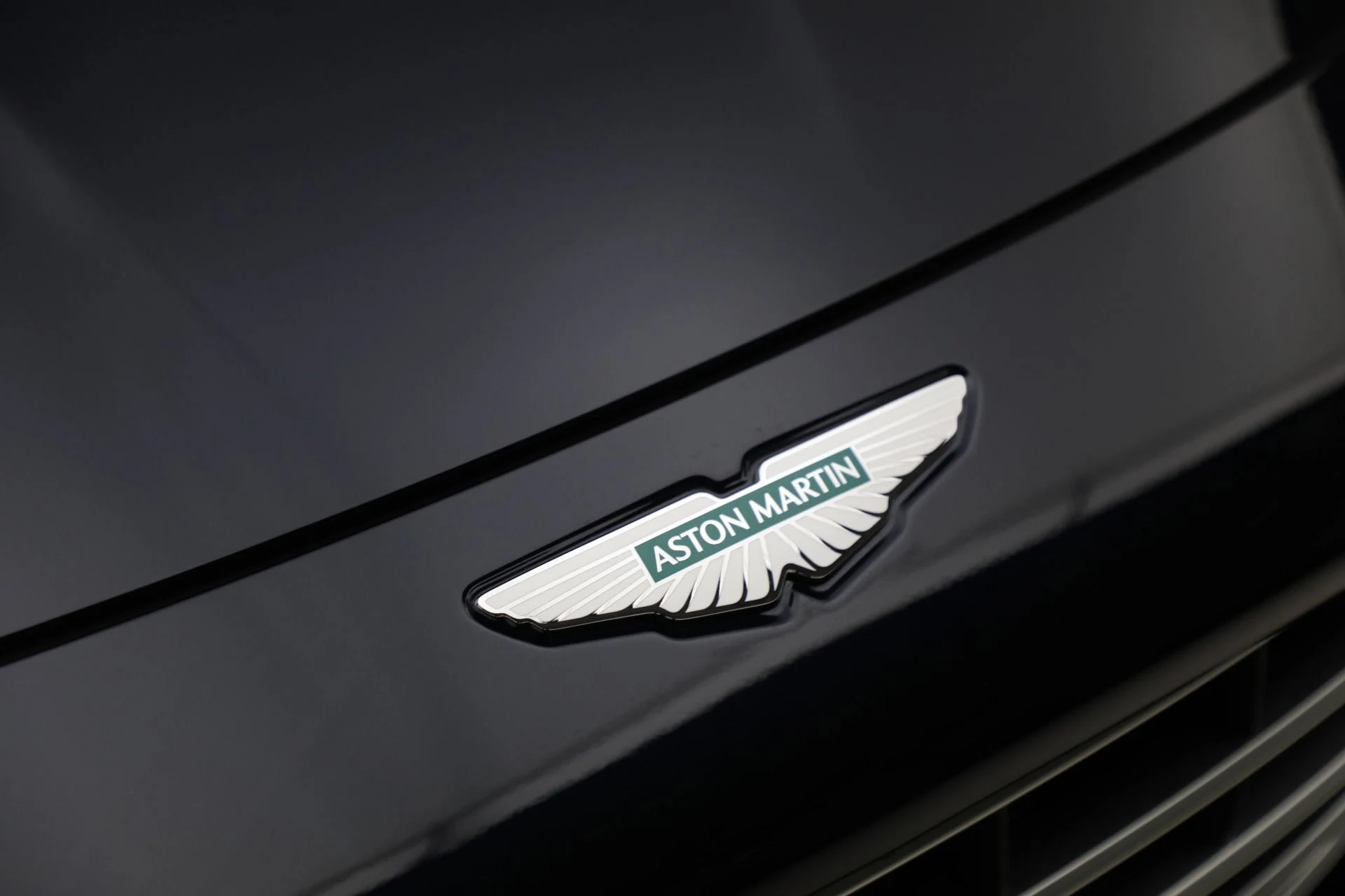 mph028_3230500297_New_2026_Aston_Martin_Vantage_75191046da