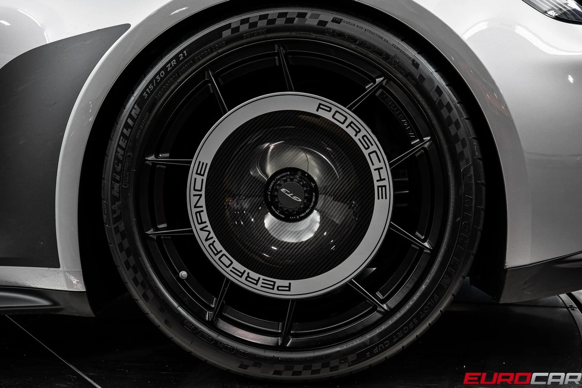 mph028_323572338_image_29_3d5b8e8197