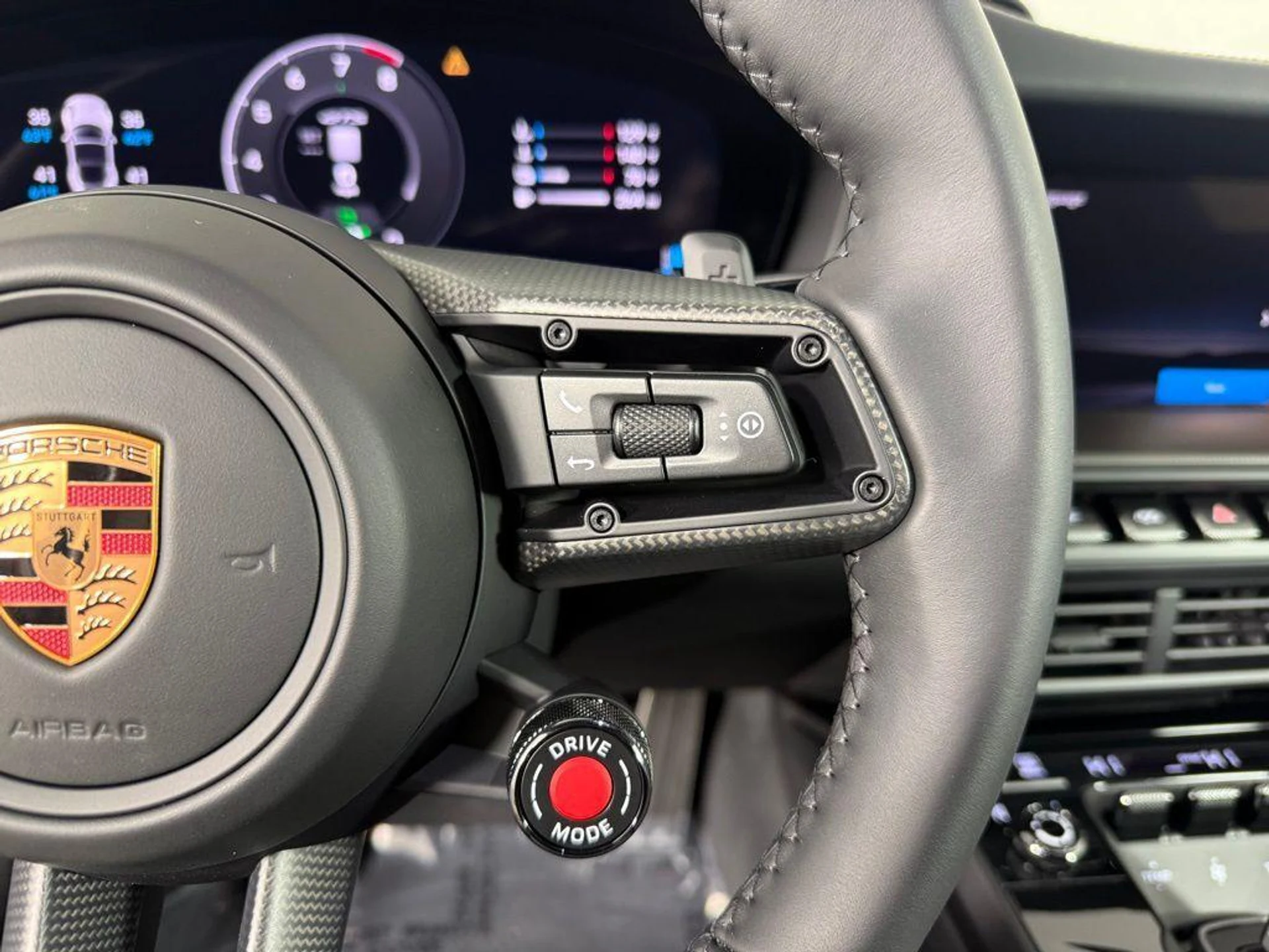 mph028_3239436198_Qyf4_V7_J_Md_Q2y_R8_Y_Xg_Of_Eo_Y8q_M_Ec_51e88ea664