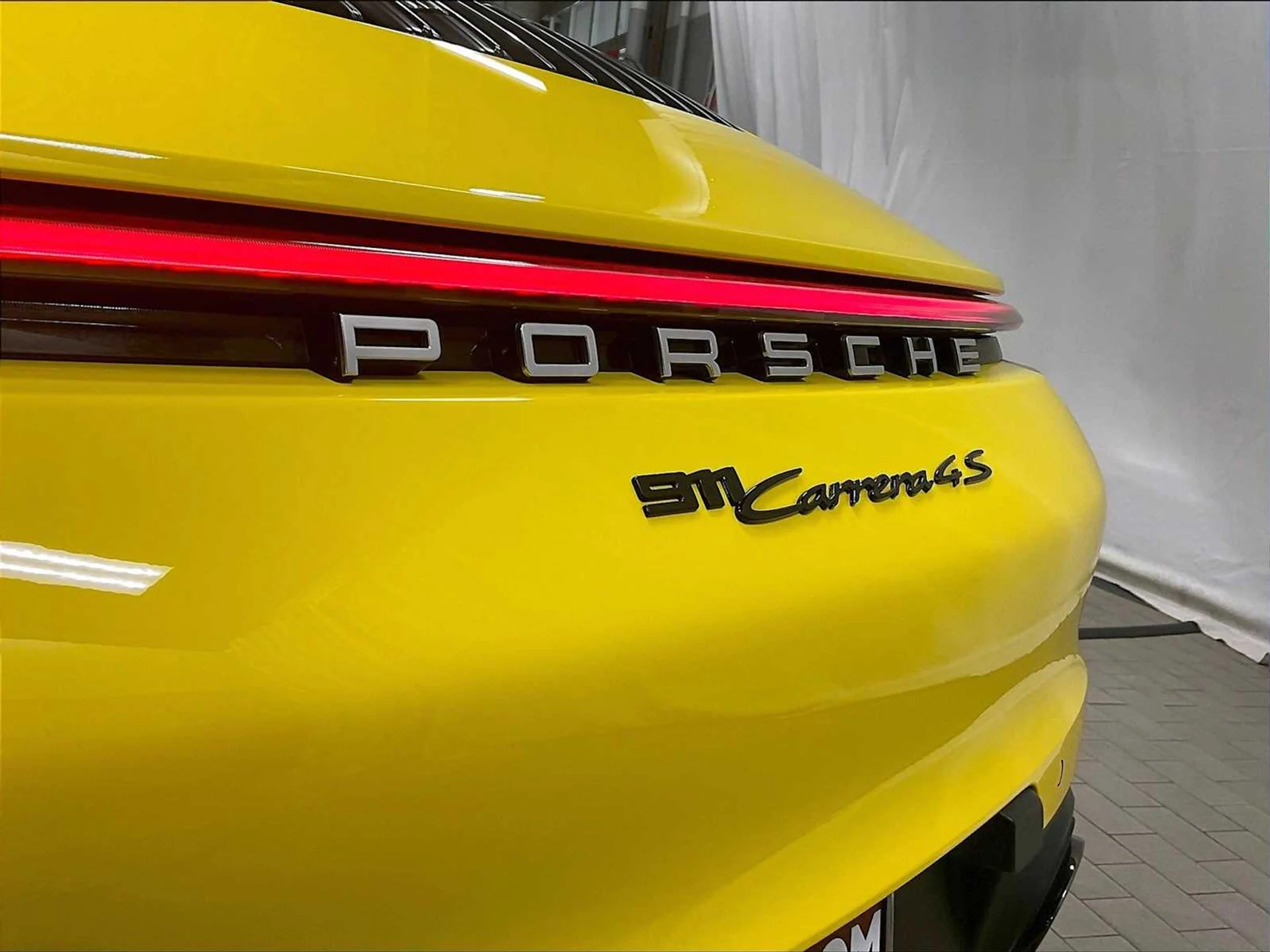 mph028_3240580872_45e2f366ff4c19d71c9953f666155ac1x_cd1d1e50b7