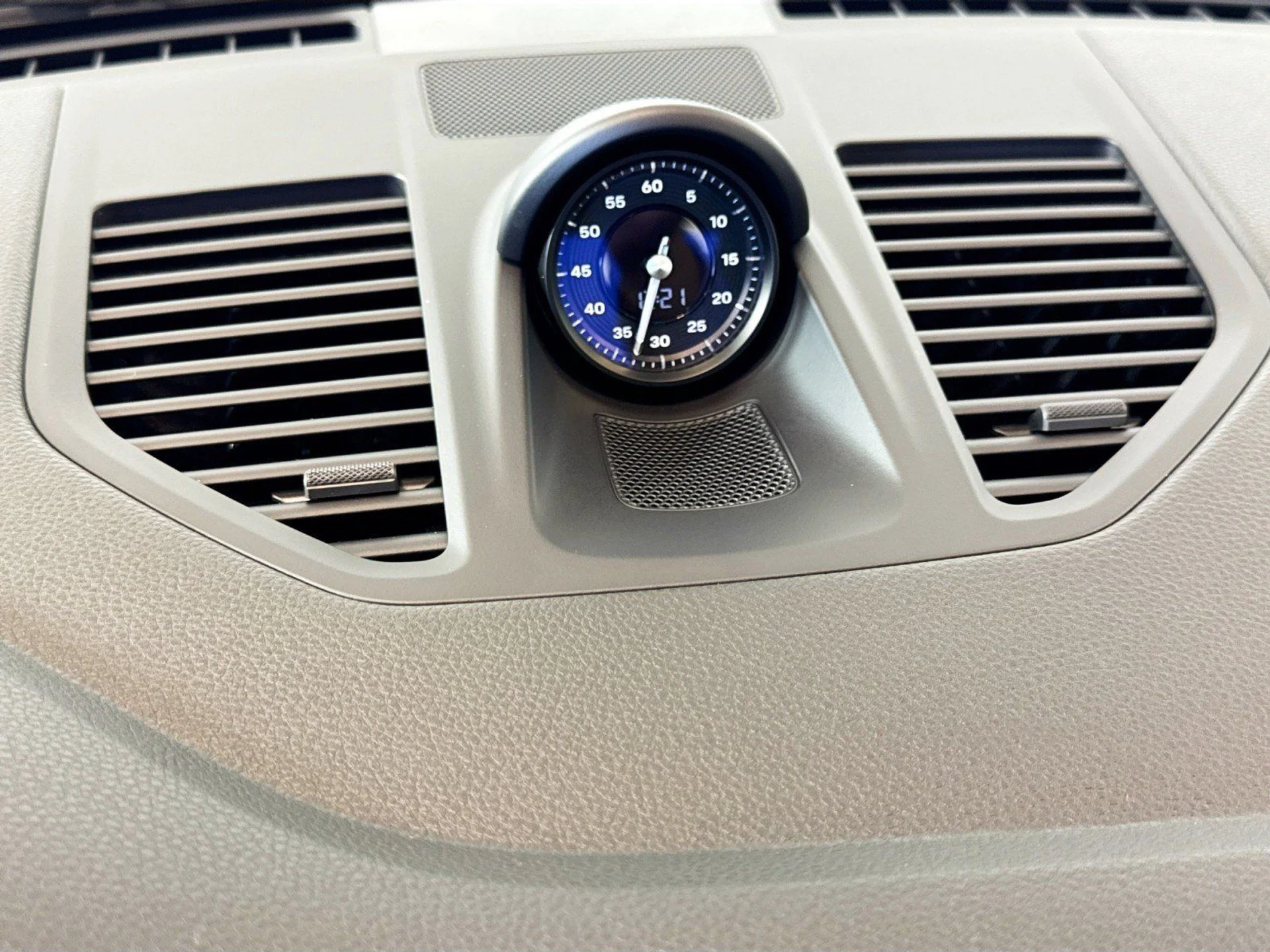 mph028_3241031689_684ce5369710c1557f0f4909e0b038af_763eb0a74e