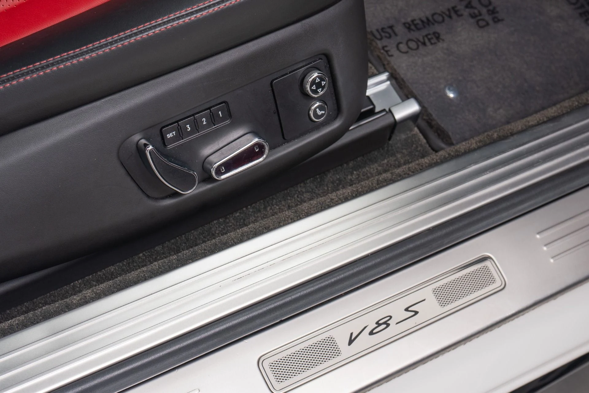 mph028_3249058497_Used_2015_Bentley_Continental_GT_V8_S_Mulliner_Driving_Specification_Two_Tone_Interior_1776277868_33629bc217