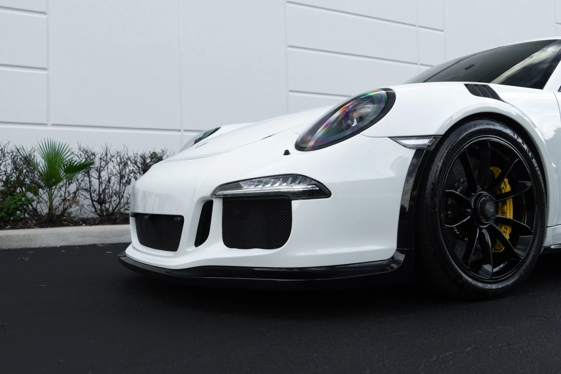 mph028_3253902408_Used_2016_Porsche_911_GT_3_RS_1761756649_8dba0c5349