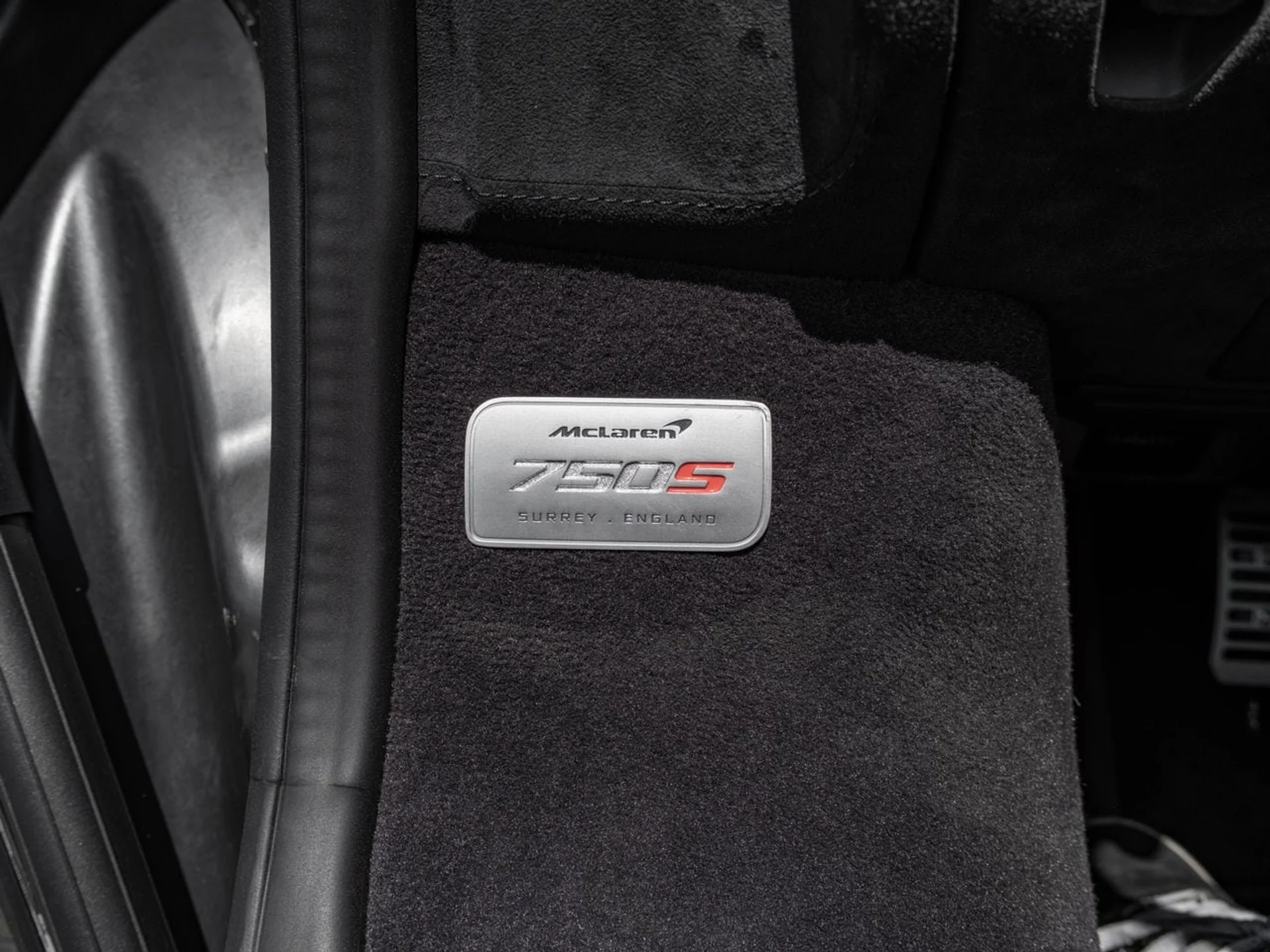 mph028_3270375290_3e33e419c1c0c34f148337d16a505334x_c2f4420cbe