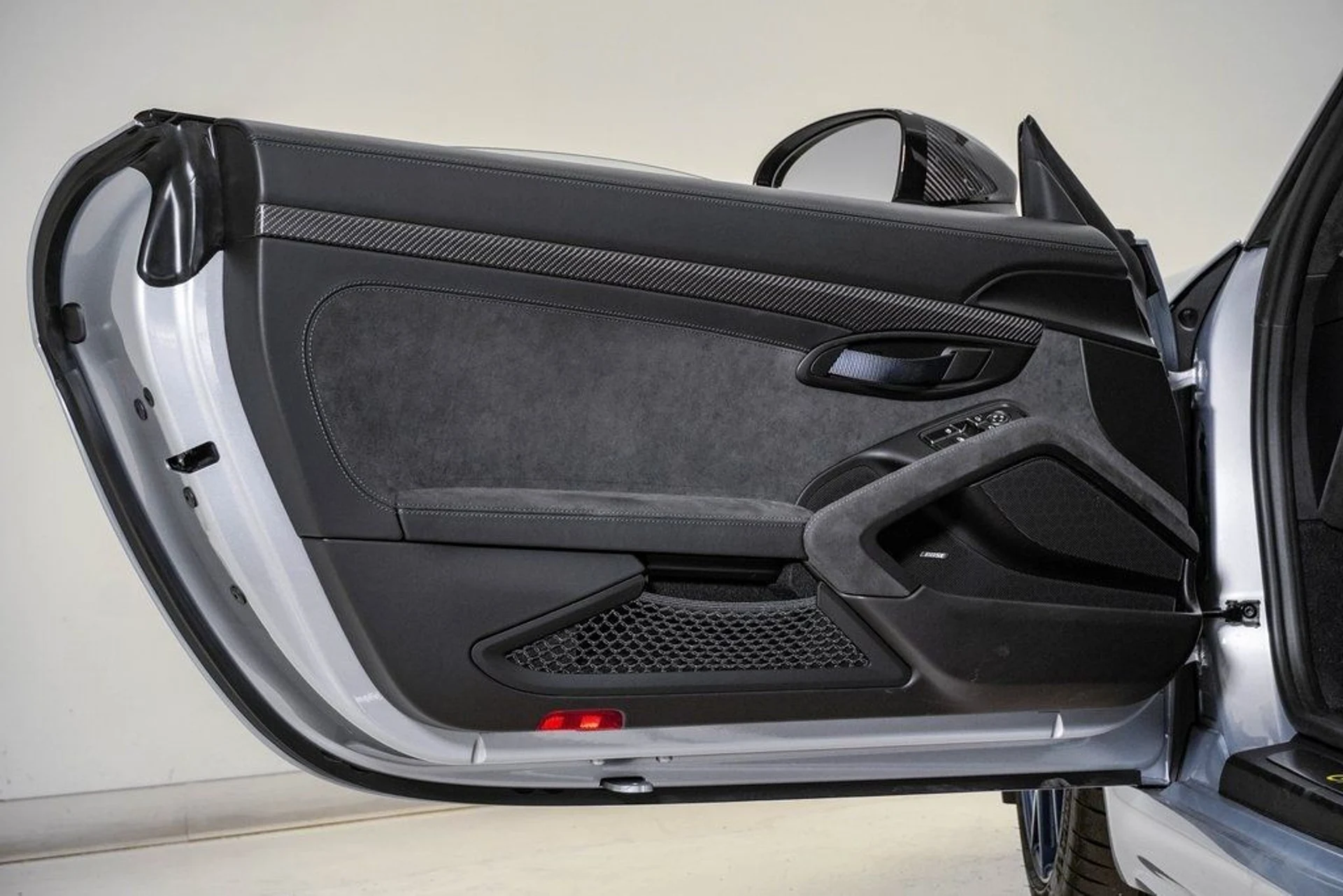 mph028_3272069334_0b8c5703842647c121a141b044e83691x_a48cacd6ac