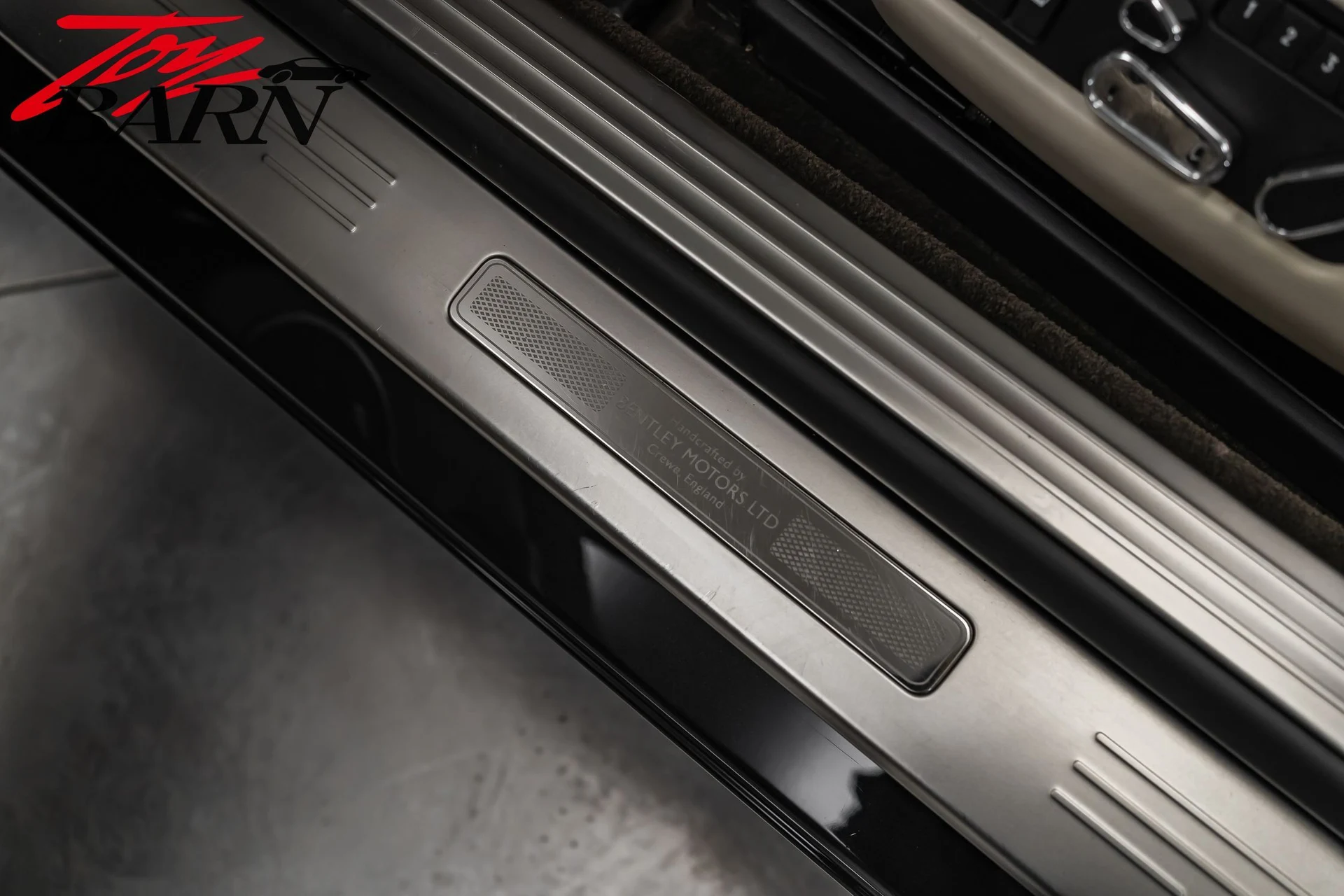 mph028_327915170_210c8b83dd14c6fae9dc41cde6dd2ddex_3b043a92a2