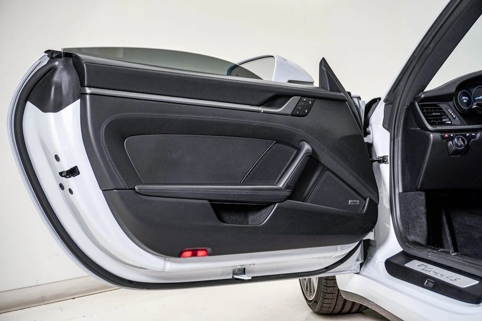 mph028_3283062626_41d8bac42f0e3af46eaef8c3875eb4dax_020a695ffa